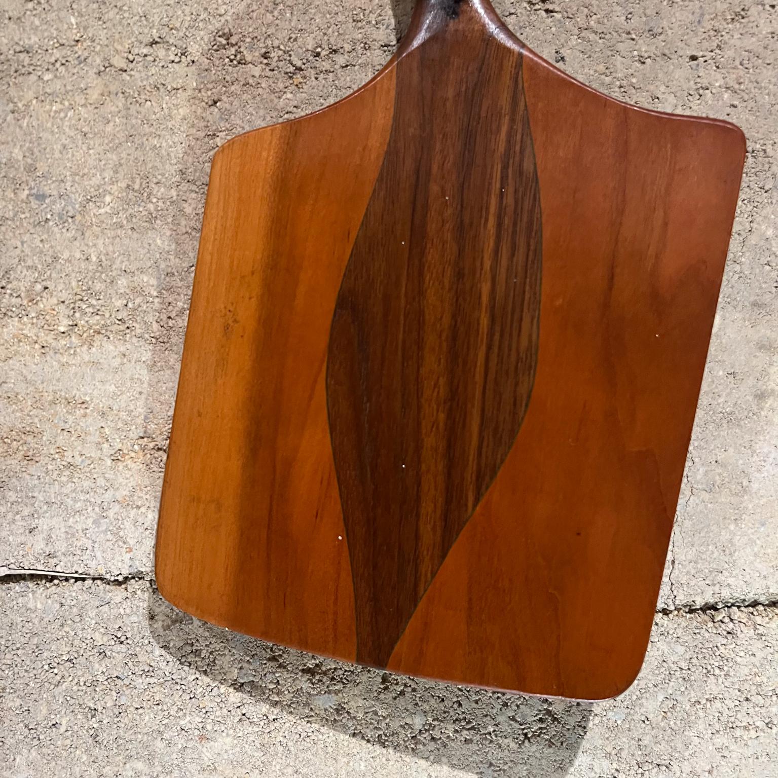 1970s Charcuterie Cutting Board Organic Wood In Good Condition For Sale In Chula Vista, CA