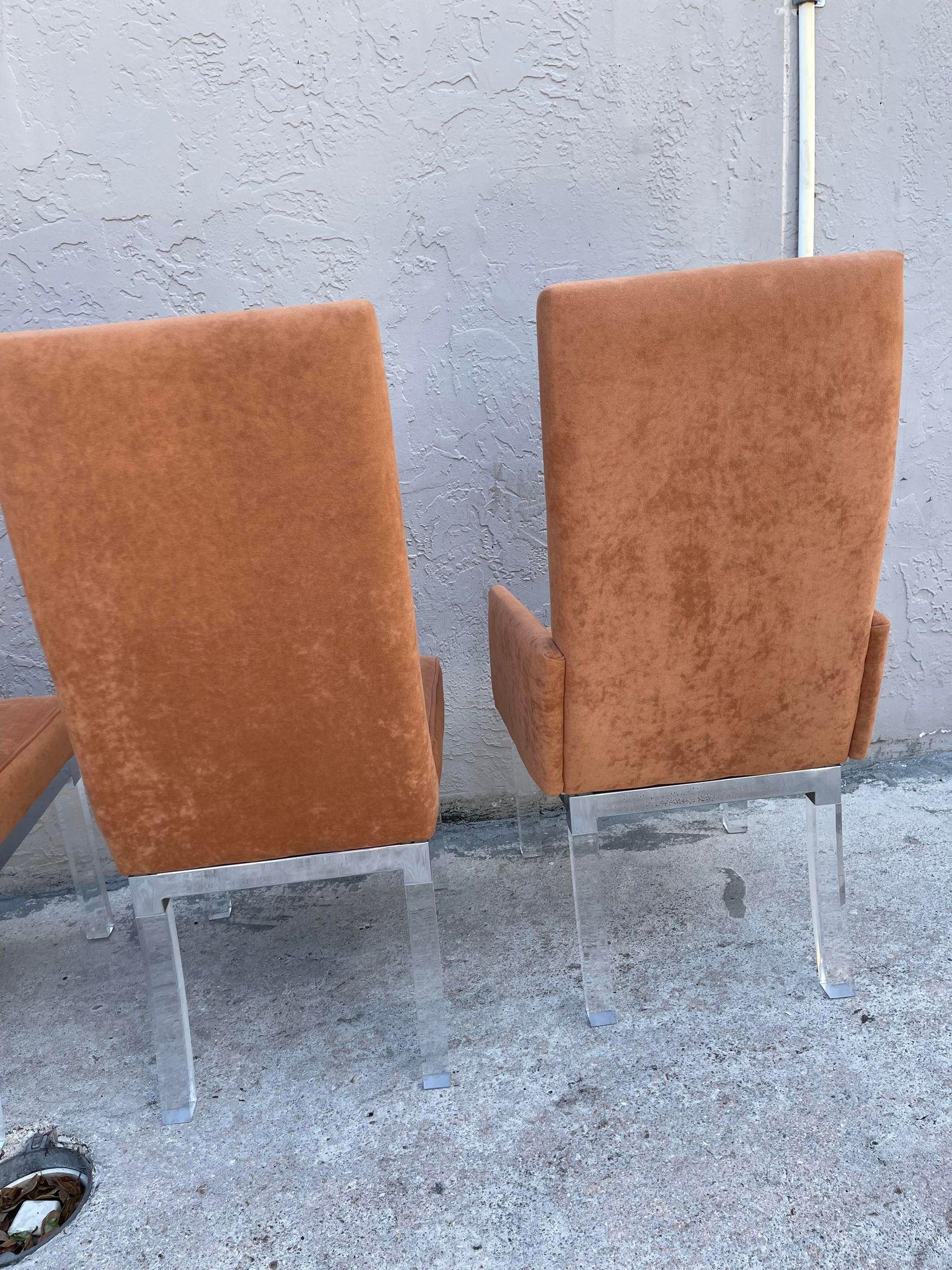 1970s Charles Hollis Jones Chrome Base Dining Chairs With Lucite Legs- Set of 6 For Sale 3