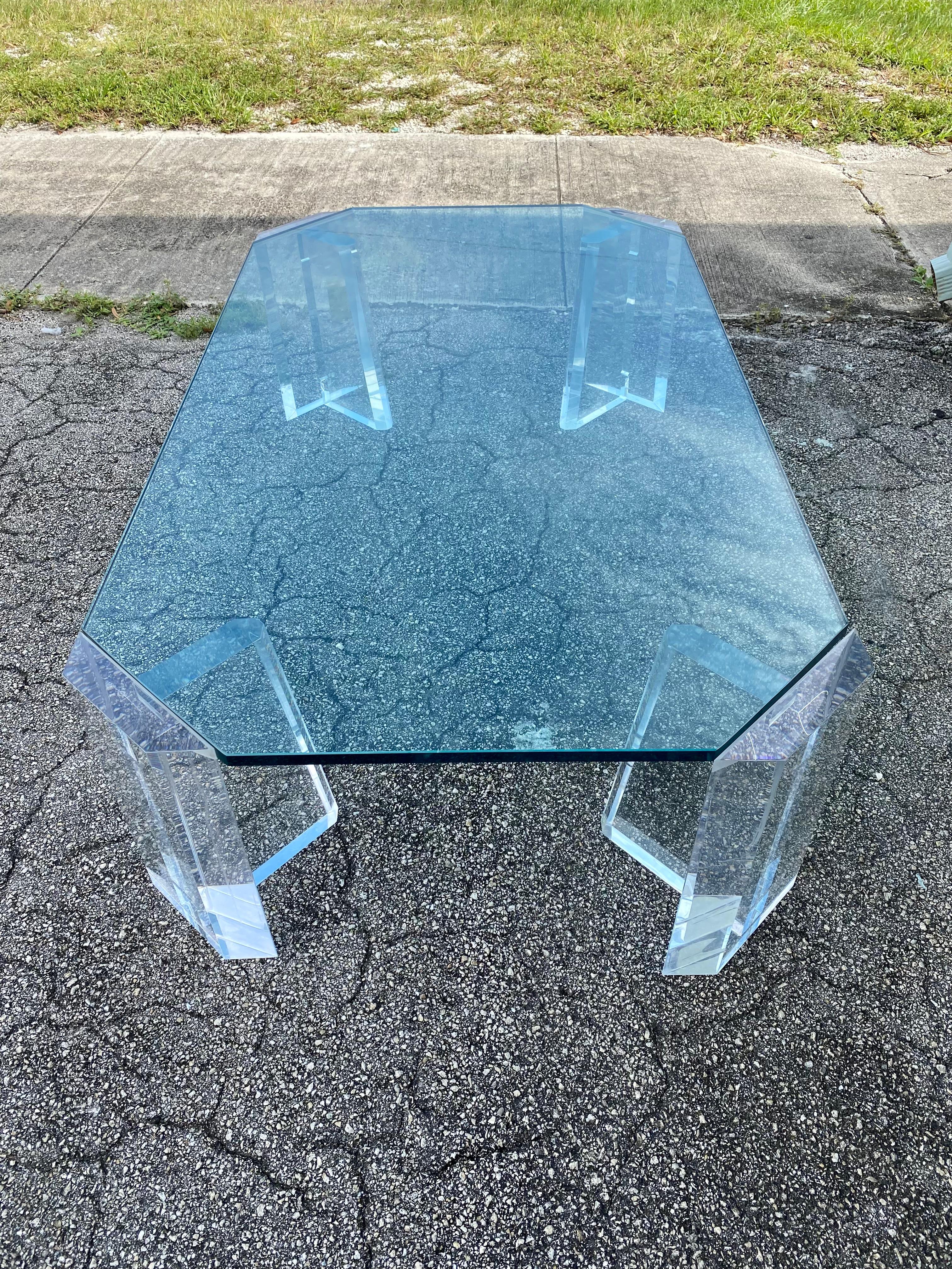 1970s Charles Hollis Lucite Glass Coffee Table In Good Condition For Sale In Fort Lauderdale, FL