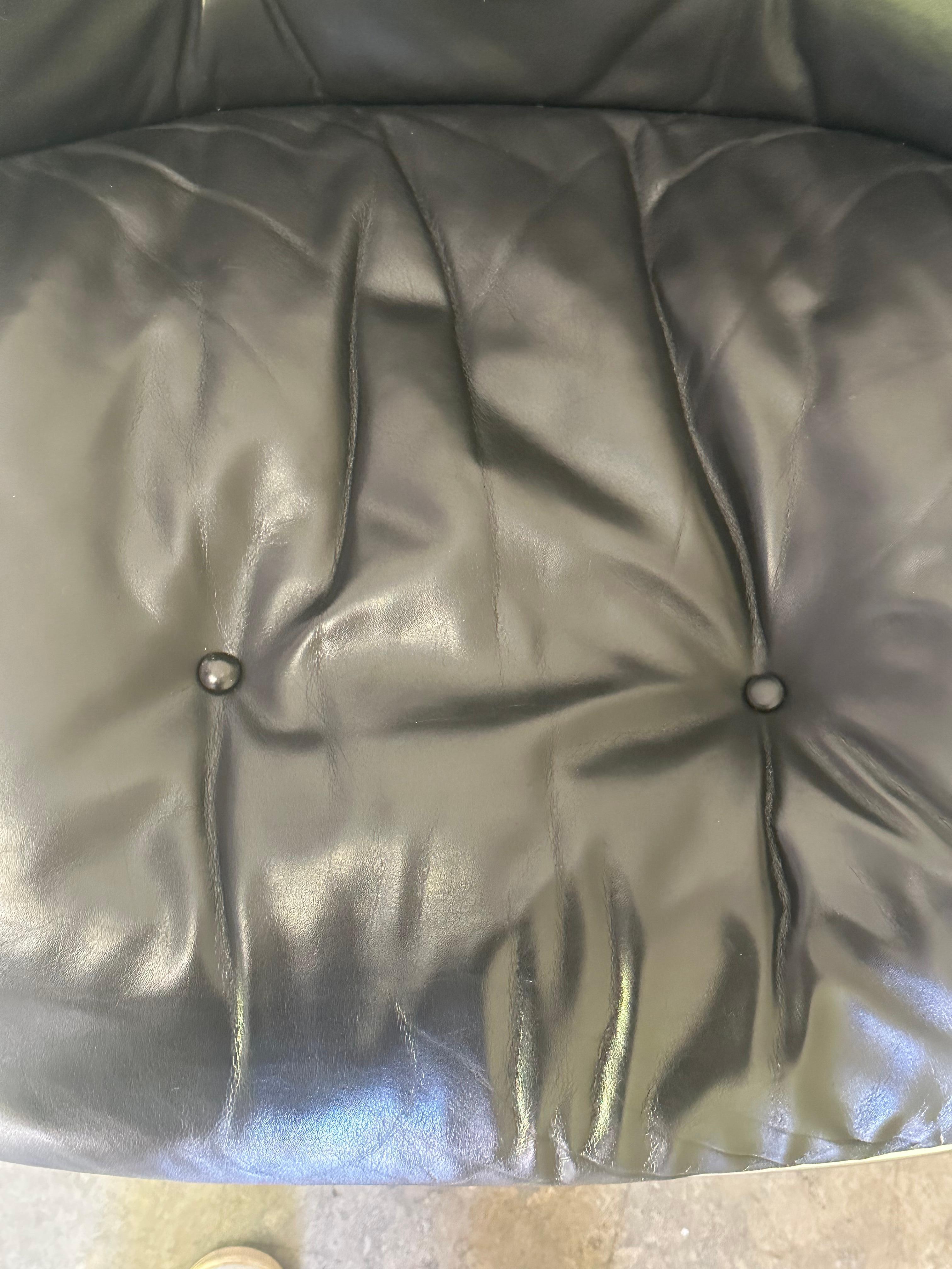 1970s Charles Pollock for Knoll Office Desk Chair For Sale 2