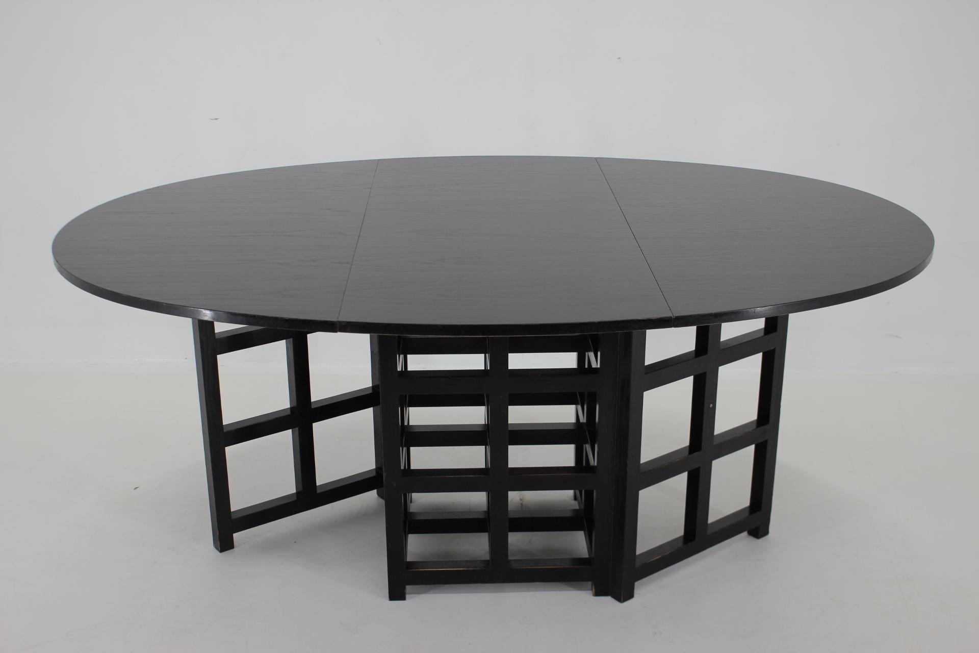 Mid-Century Modern 1970s Charles Rennie Mackintosh Oval Dining Table 322 Ds1 for Cassina, Italy