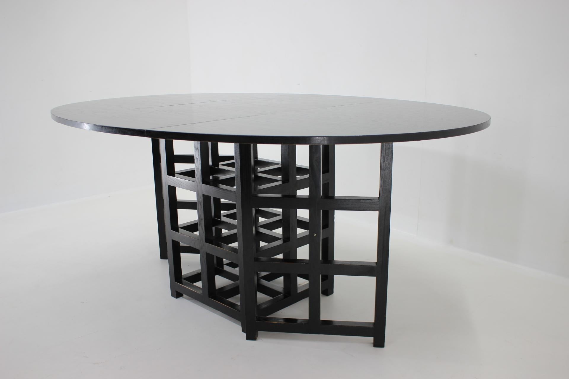 Italian 1970s Charles Rennie Mackintosh Oval Dining Table 322 Ds1 for Cassina, Italy