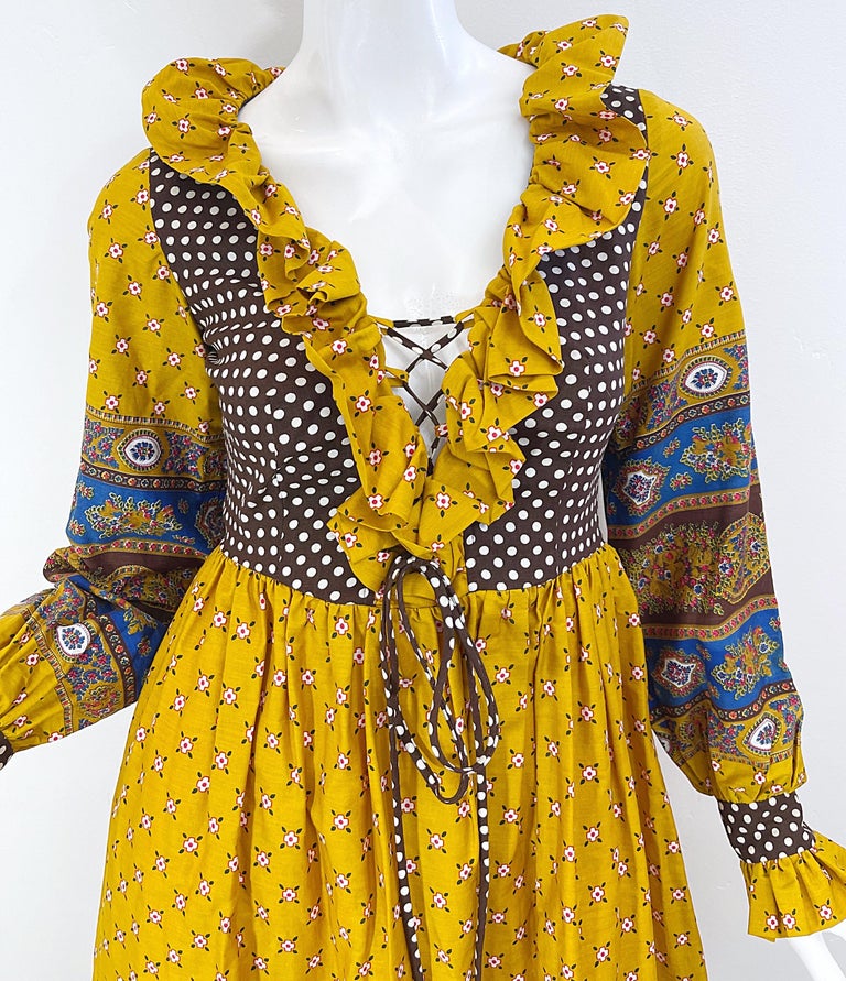 Women's 1970s Charm of Hollywood Boho Chic Flower 70s Vintage Yellow Brown Maxi Dress For Sale