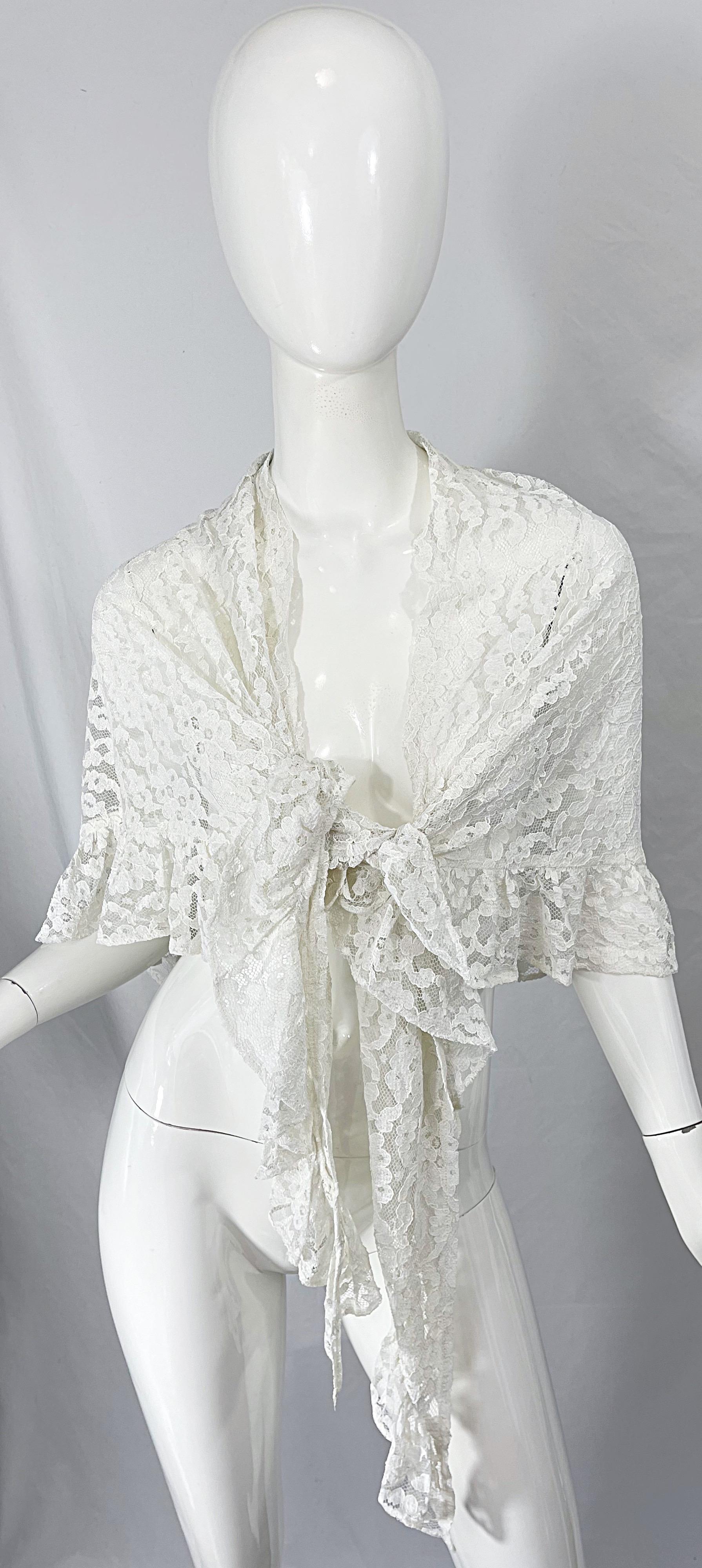 1970s Charm of Hollywood White Lace Rayon Vintage 70s Large Piano Shawl For Sale 5