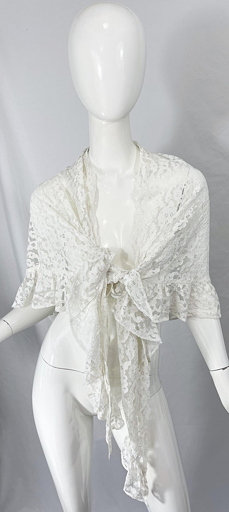 Charm of Hollywood 1970s Scialle di pizzo bianco in rayon vintage