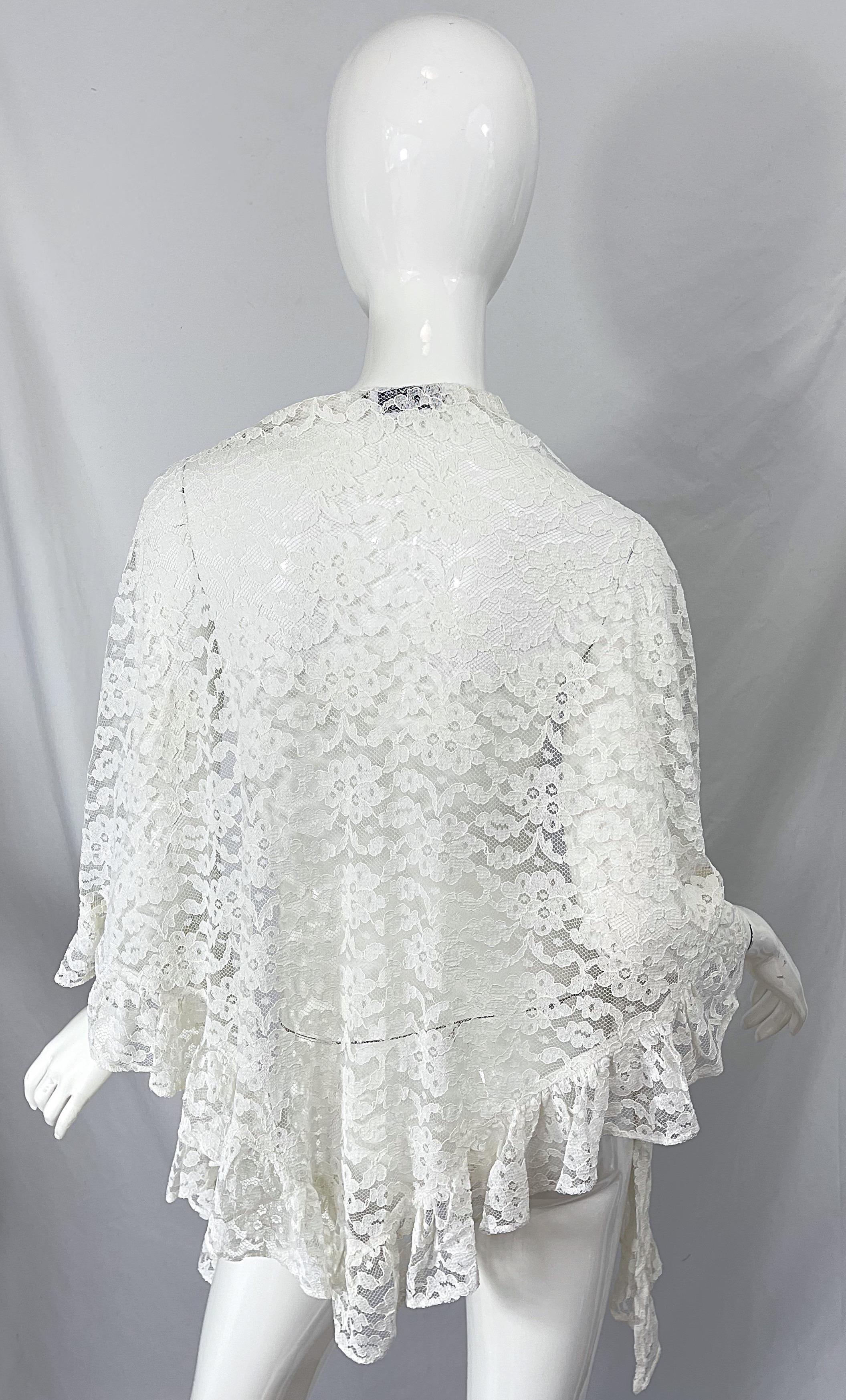 1970s Charm of Hollywood White Lace Rayon Vintage 70s Large Piano Shawl For Sale 6