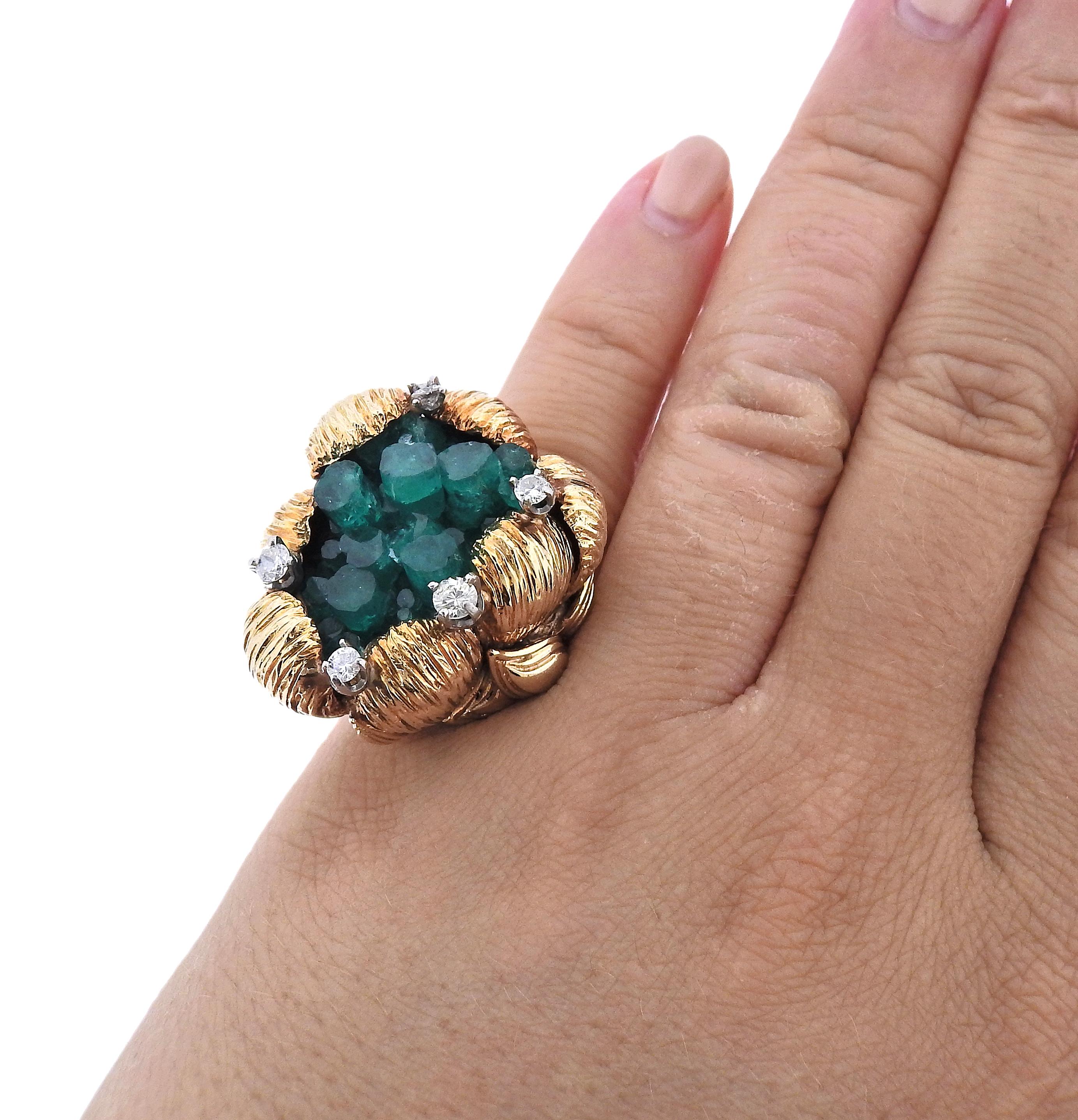 Round Cut 1970s Chatham Emerald Diamond Gold Free Form Ring For Sale