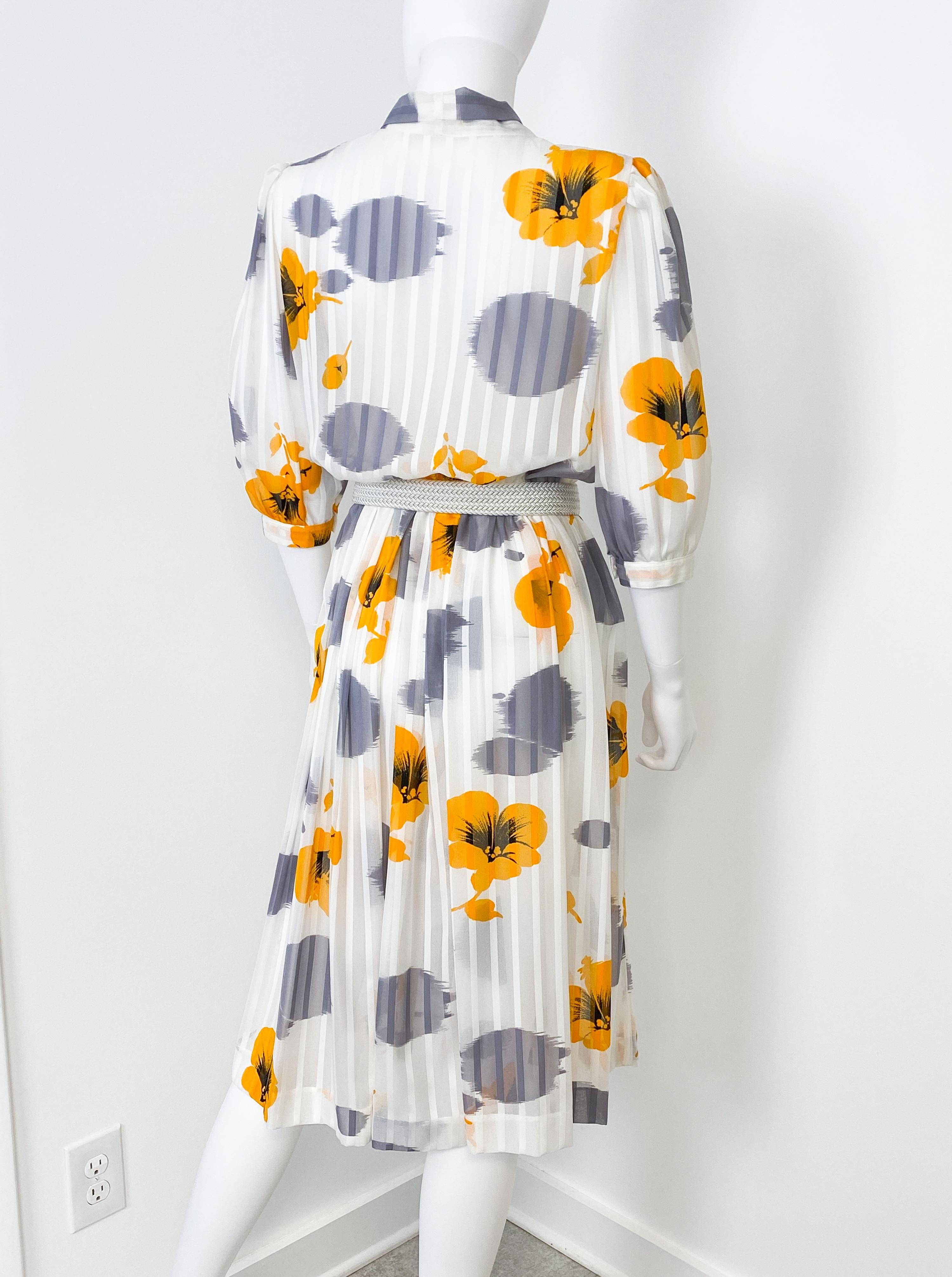 Robe Cheer Muslin des années 1970 avec imprimé de fleurs de coq jaunes Taille 8/10 en vente 6