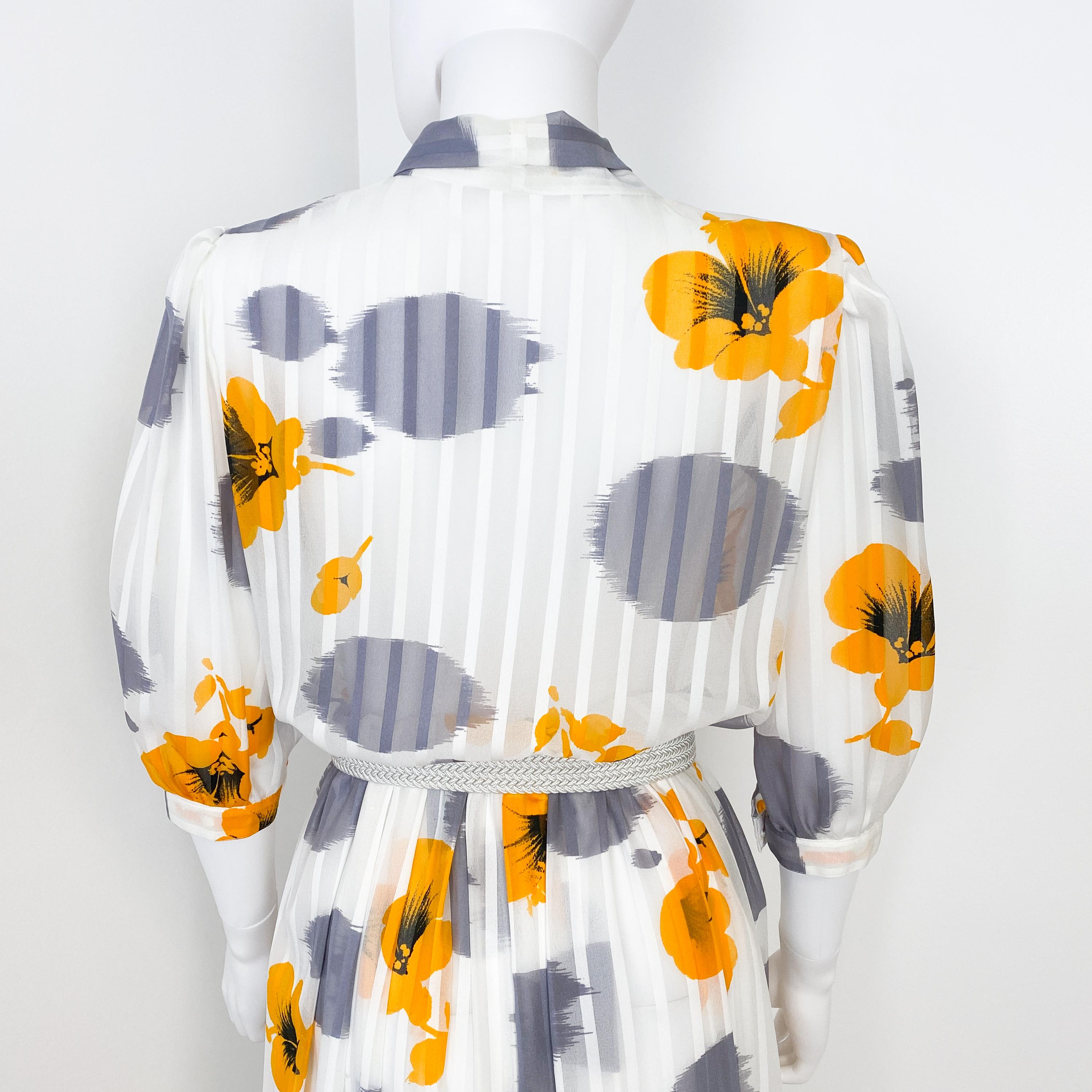 Robe Cheer Muslin des années 1970 avec imprimé de fleurs de coq jaunes Taille 8/10 en vente 7