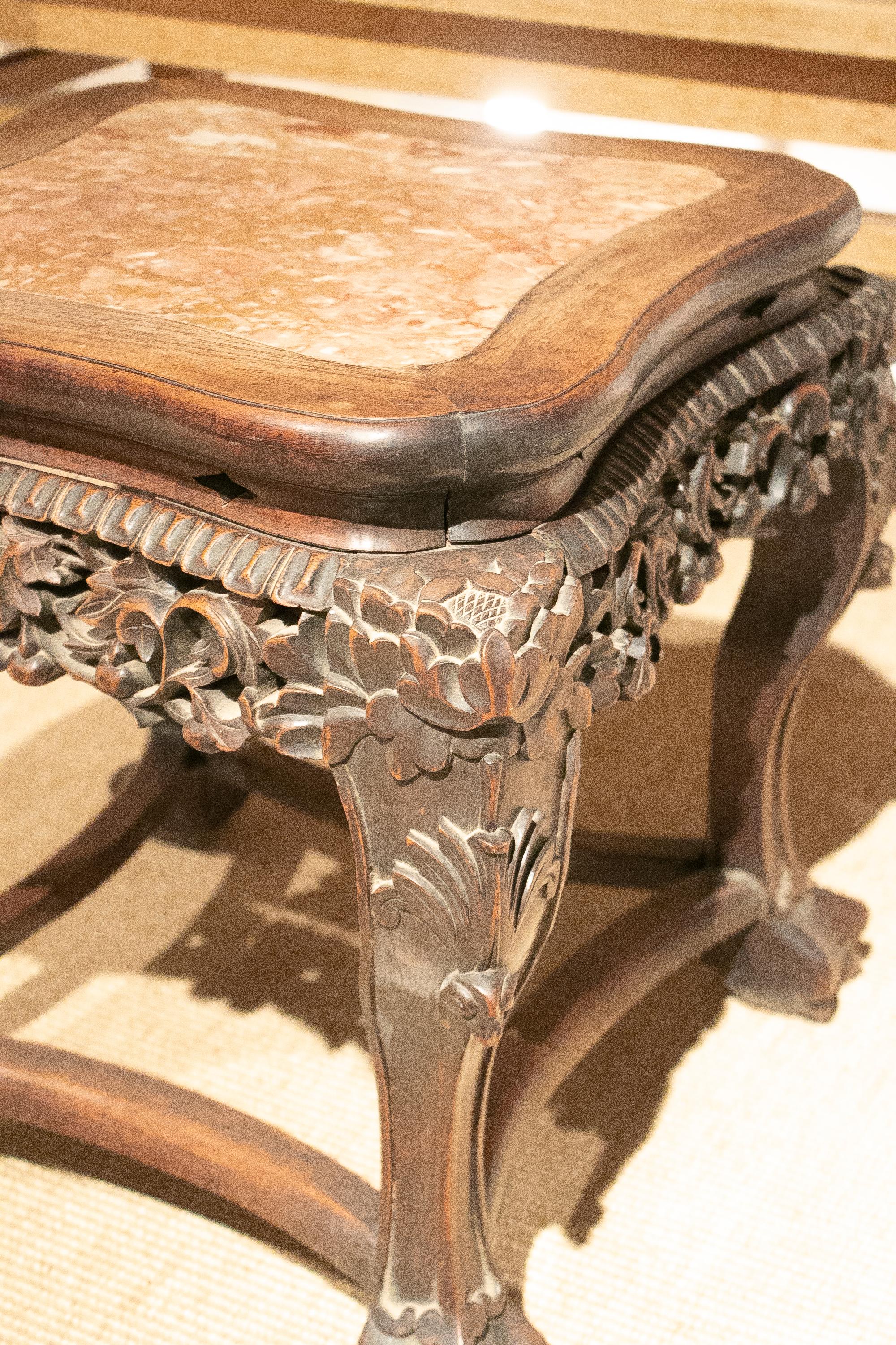 1970s Chinese Hand Carved Ornate Mahogany Table with Marble Top 1