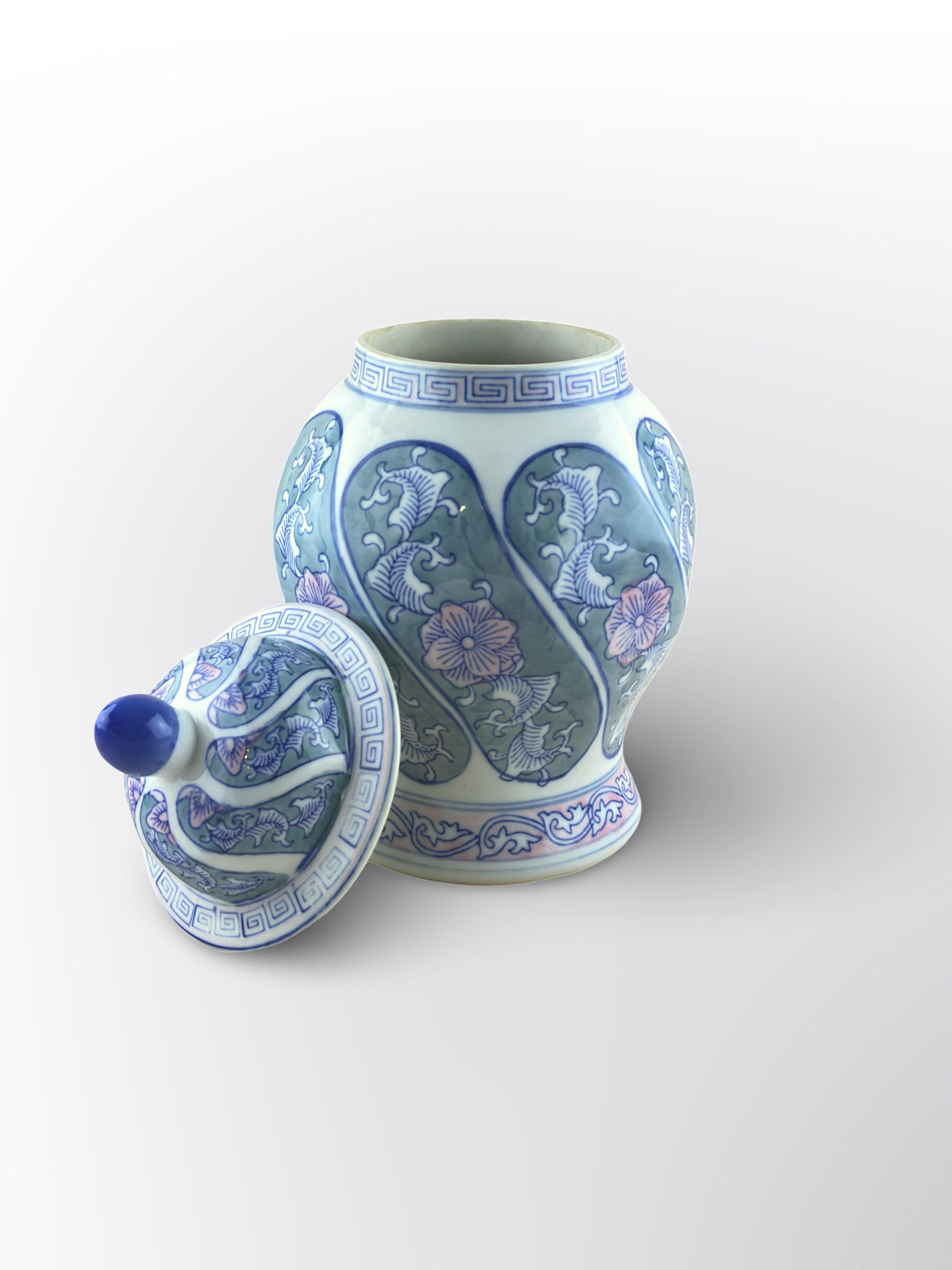 Chinesisches Famille Verte- Ingwerglas/Temple-Krug im Vintage-Stil, ca. 1970er Jahre (Emaille) im Angebot