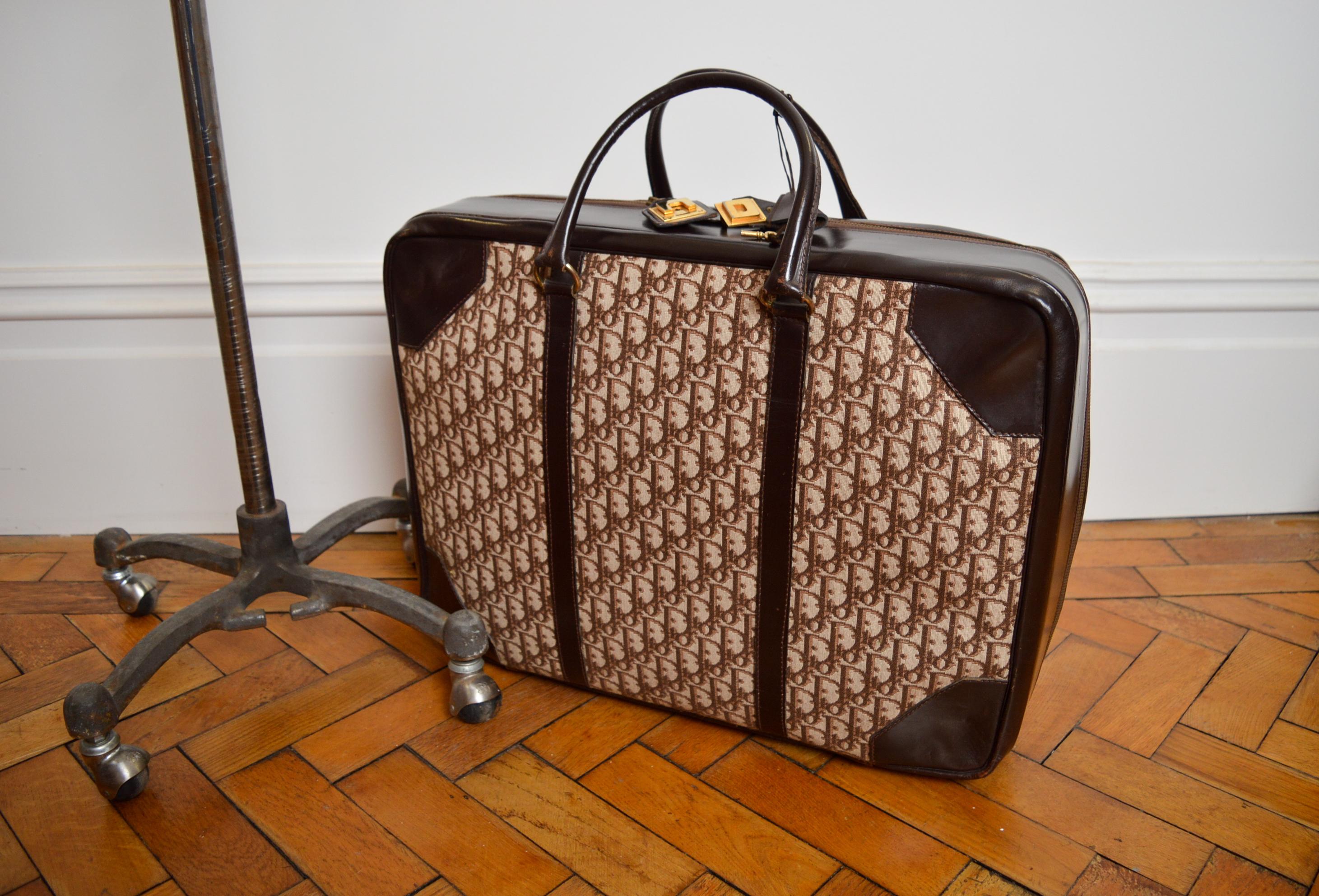 1970's CHRISTIAN DIOR Bolsa Maletas Trotter Monograma Cuero Marrón Lona en venta 5