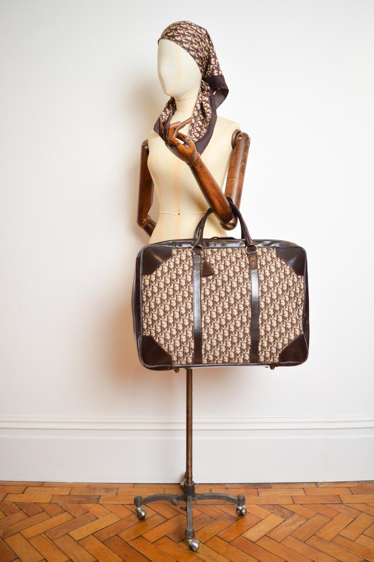 1970er CHRISTIAN DIOR Braunes Leder Segeltuch Trotter Monogramm