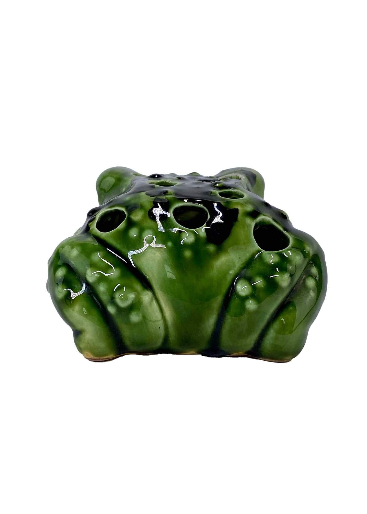 frog ceramic