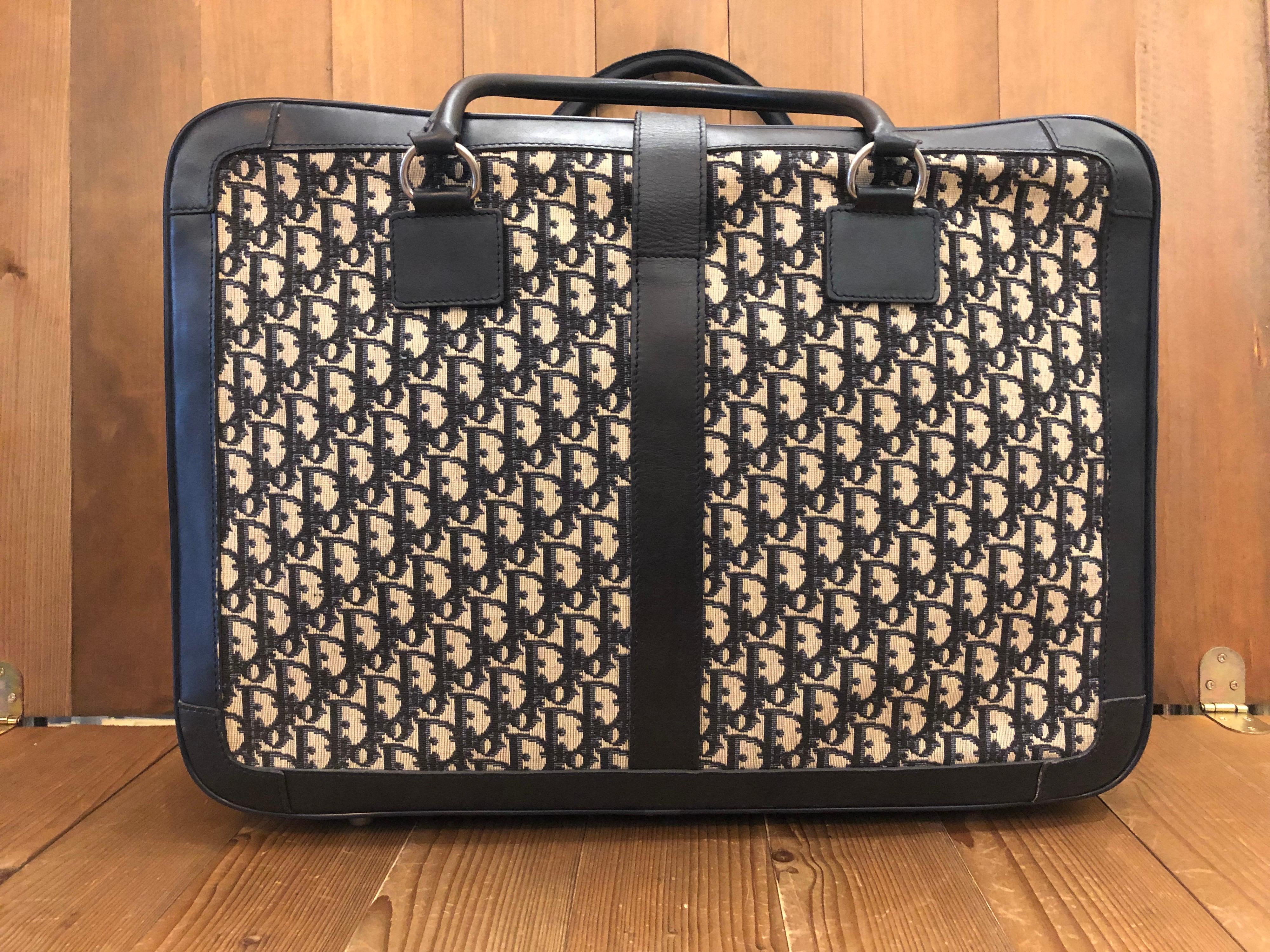 1970er Christian Dior Marineblauer Trotter-Jacquard-Anzug mit weicher Seite Größe 50 (Schwarz)