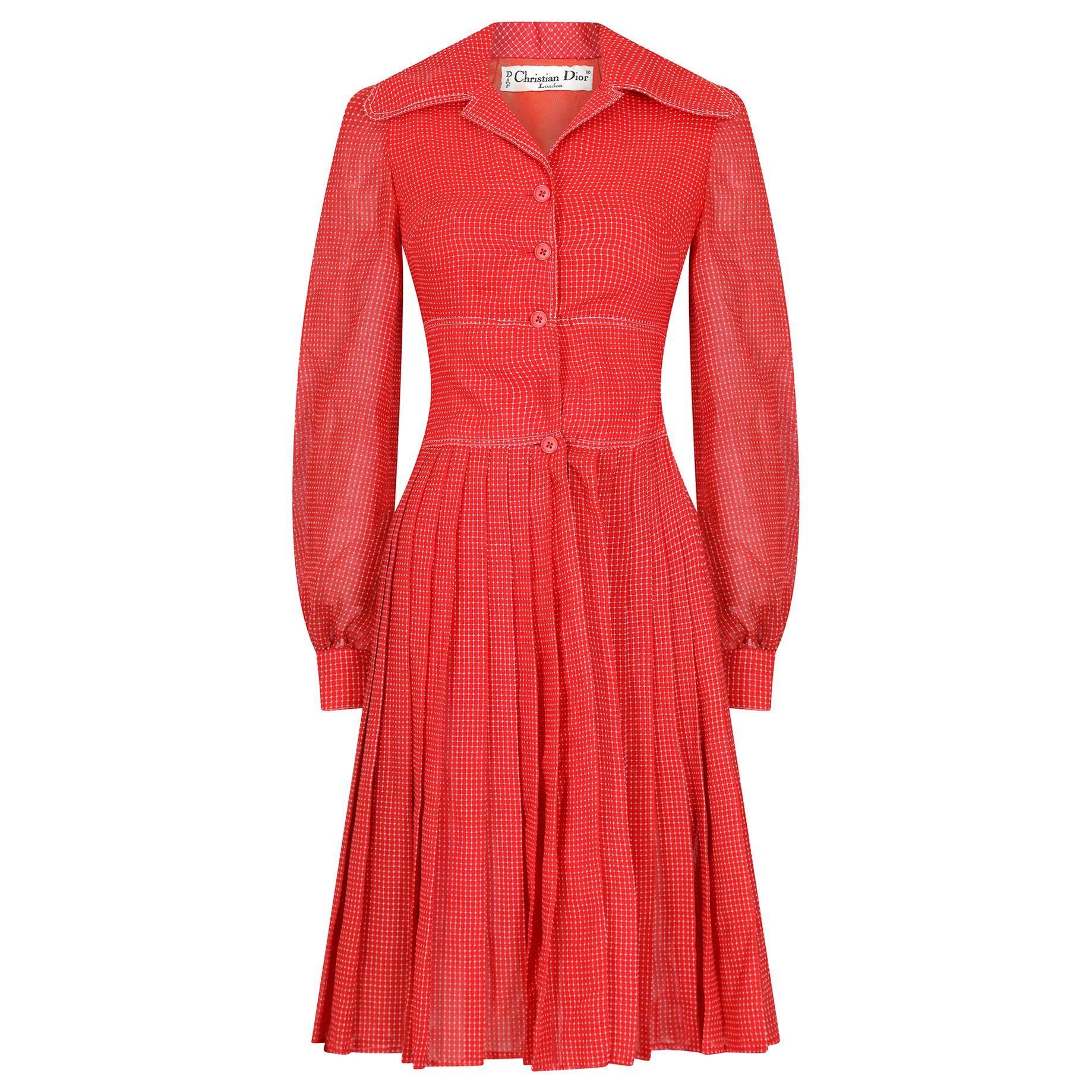 1970 Christian Dior - Robe à carreaux rouges en vente