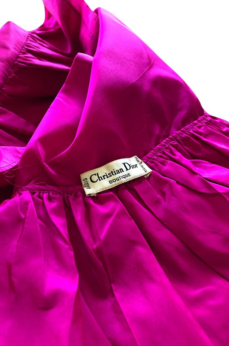 1970s Christian Dior Silk Pink Fuschia Ruffled Evening Cape or Shawl 5