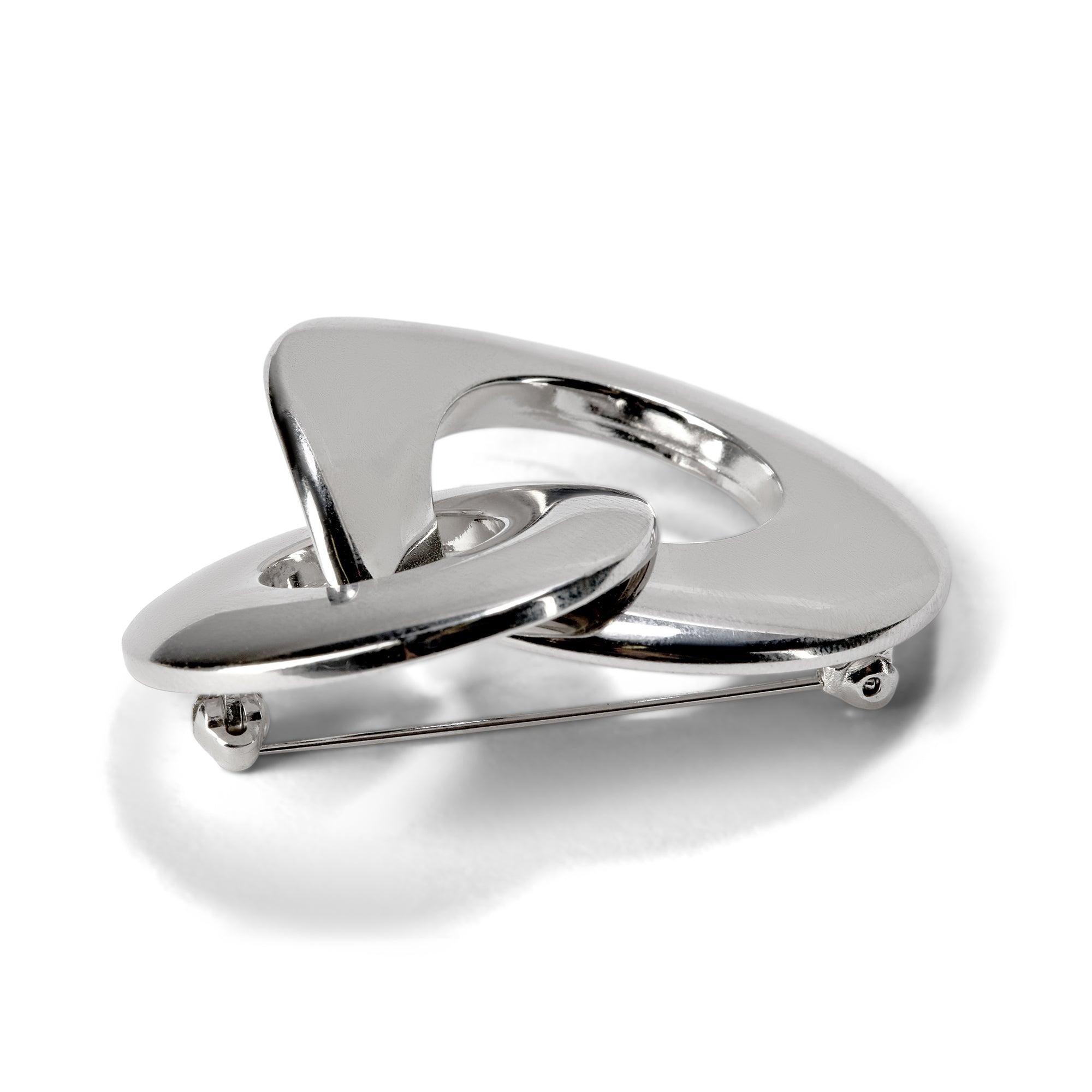 Spilla a cerchi intrecciati in argento di Christian Dior degli anni '70 In condizioni ottime in vendita a London, GB