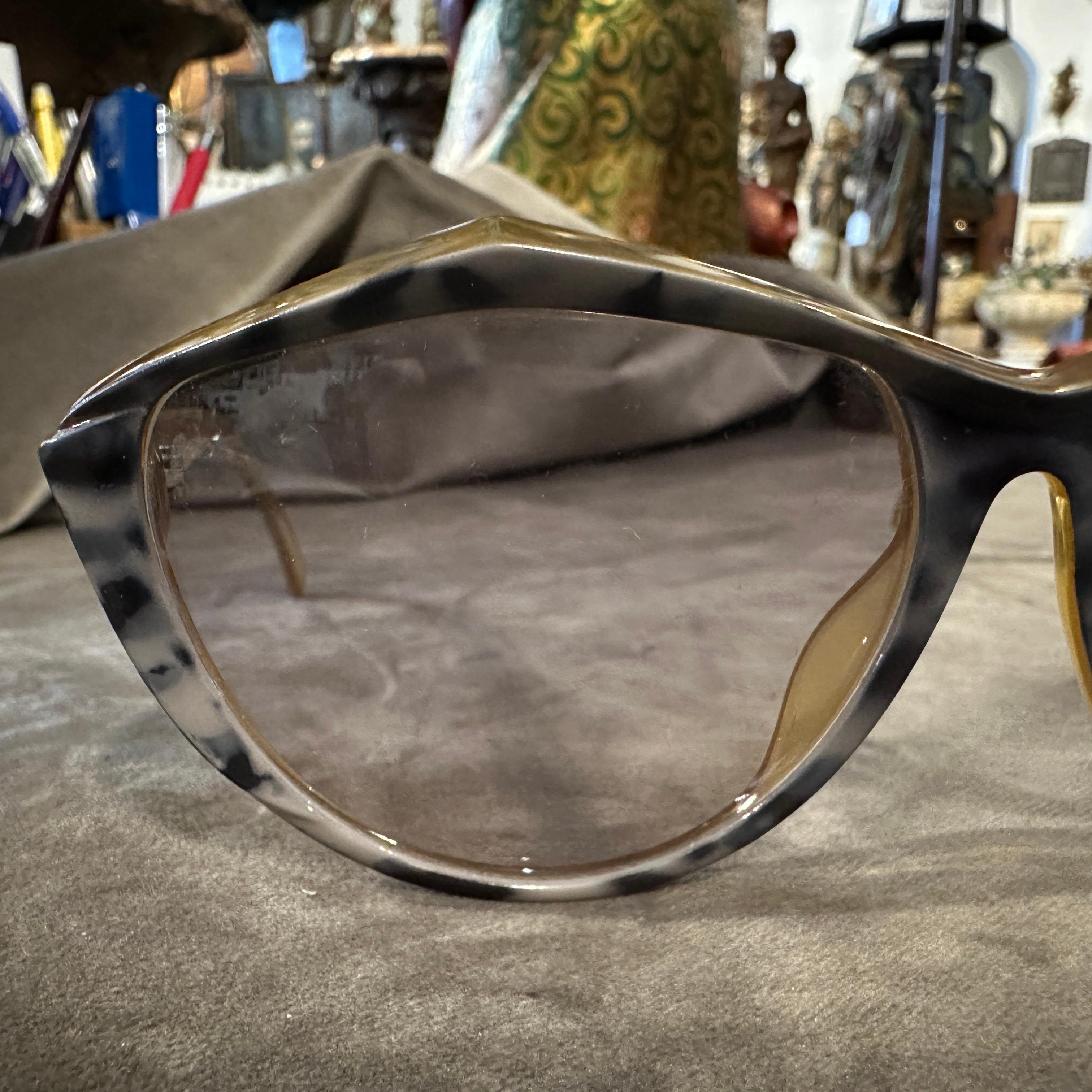 Lunettes de soleil surdimensionnées Christian Dior Vintage des années 1970 en vente 6