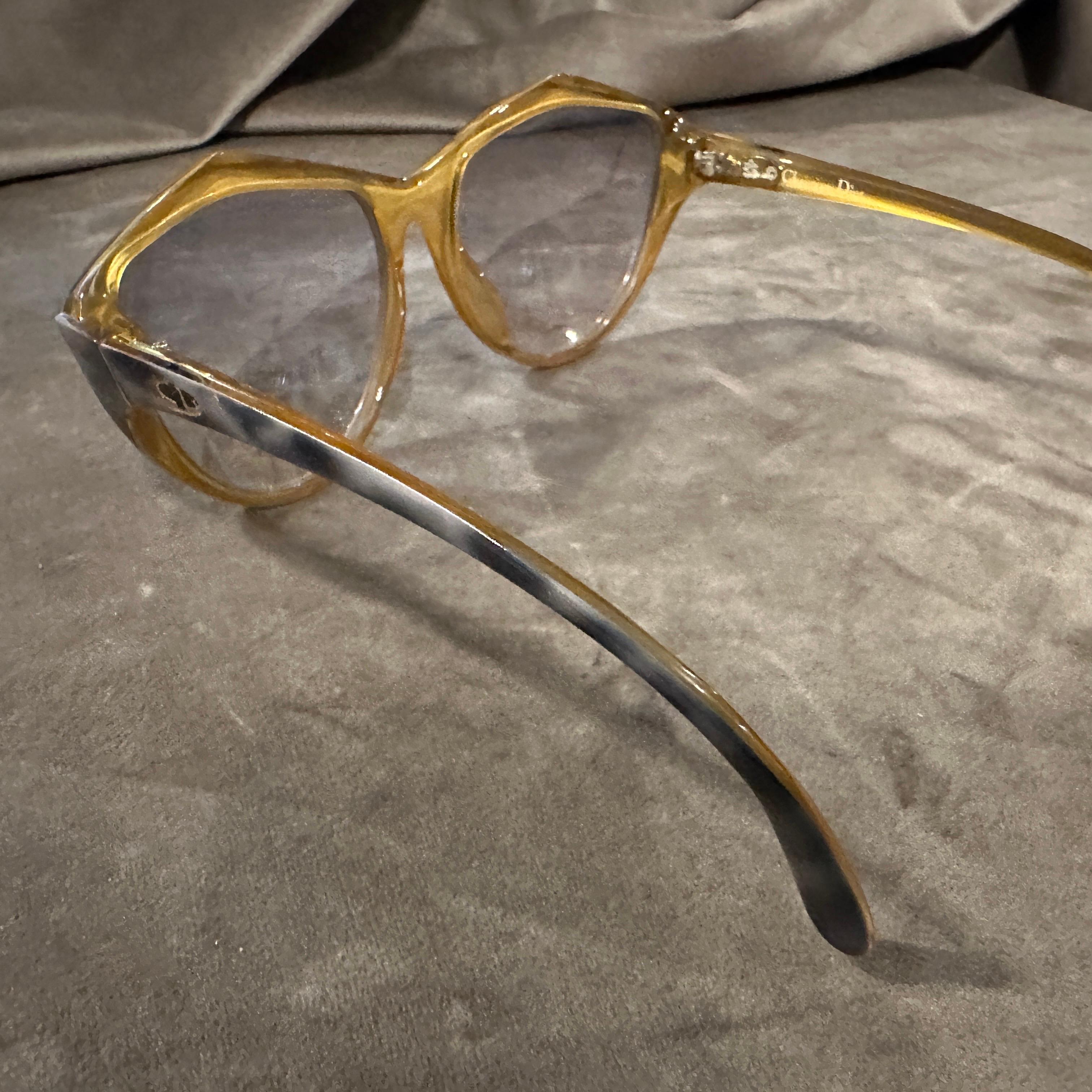Lunettes de soleil surdimensionnées Christian Dior Vintage des années 1970 en vente 1