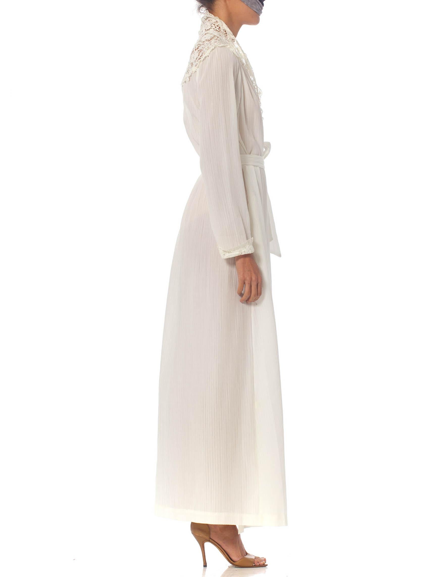 1970S CHRISTIAN DIOR White Cotton & Lace Wrap Dress / Robe In Excellent Condition In New York, NY