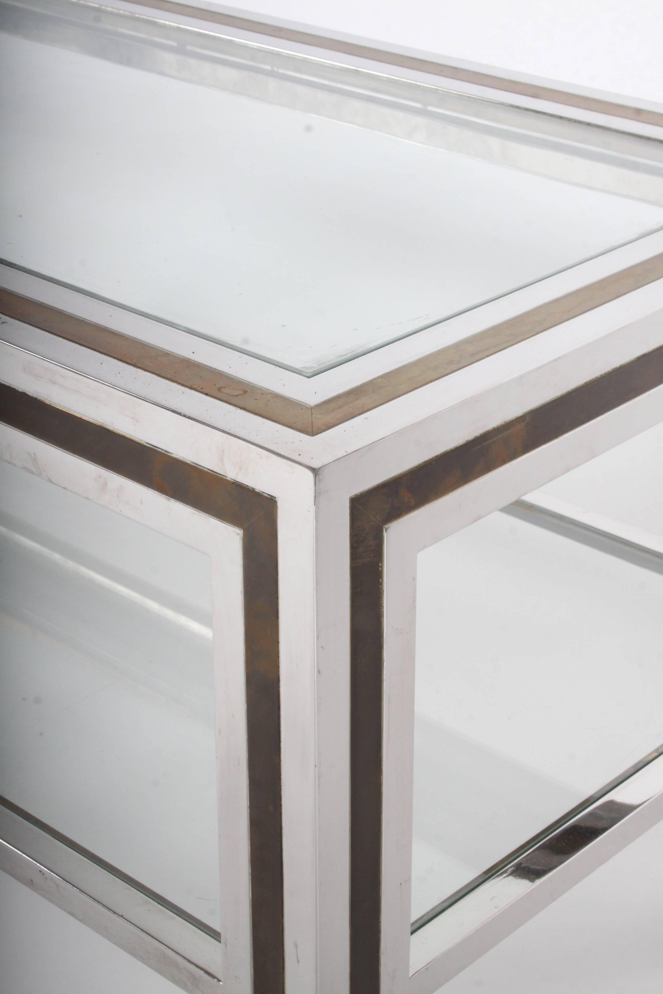 italien Table basse en chrome et laiton de style Hollywood Regency des années 1970 de Romeo Rega en vente