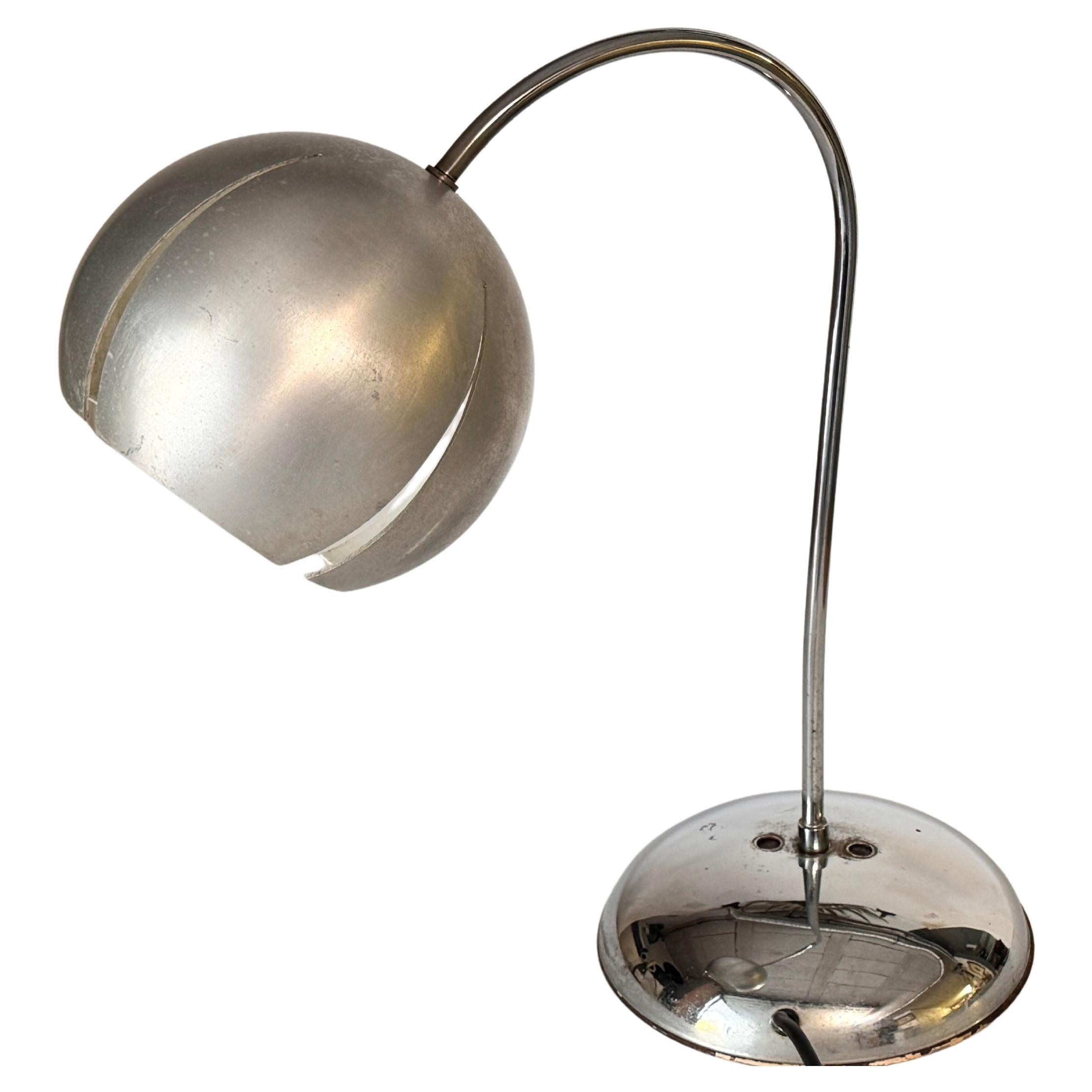 1970s Chrome and Aluminum Table Lamp – Curved Modernist French Design For Sale