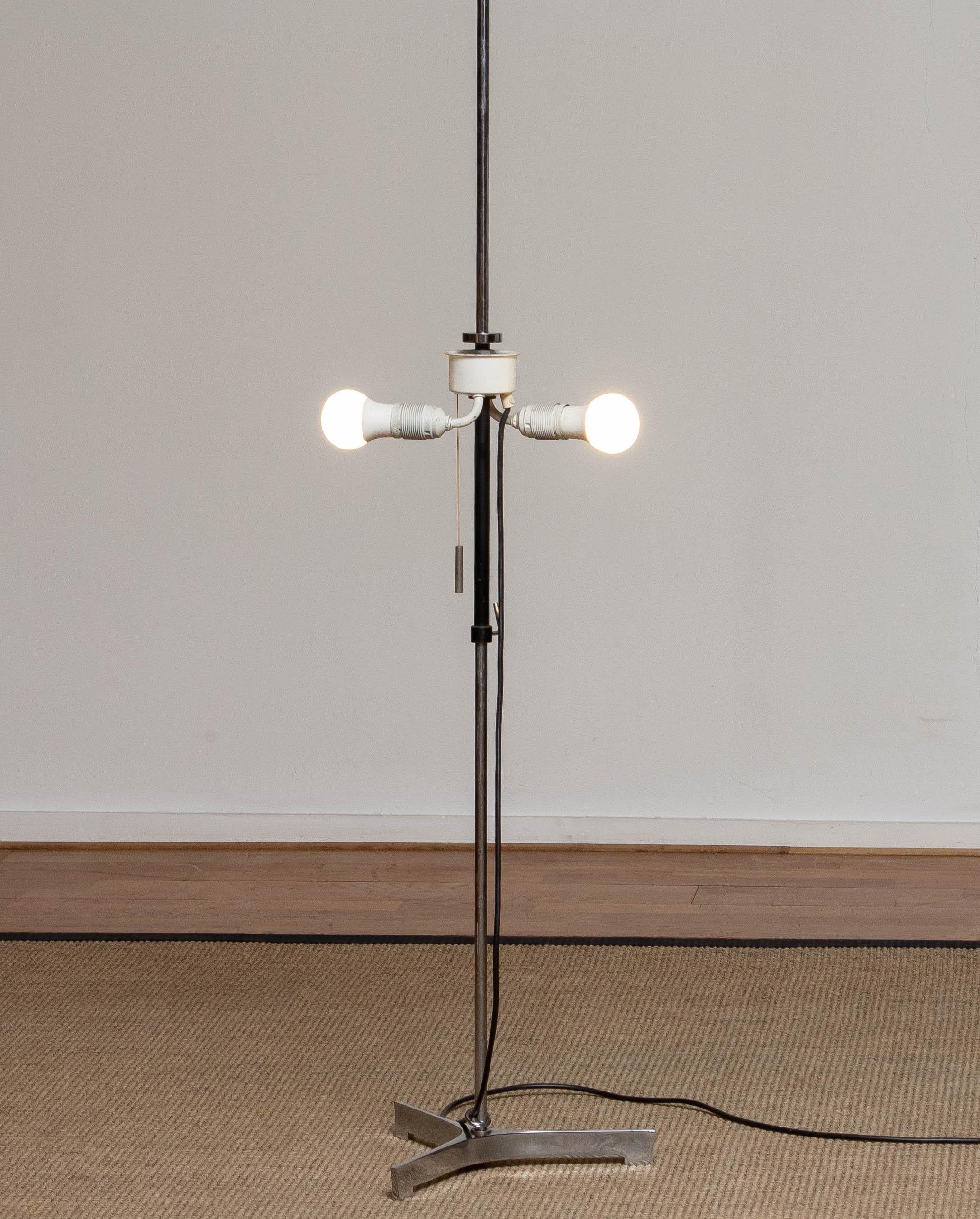 1970's Chrome and Grass-Cloth Modernist Italian Star Base Adjustable Floor Lamp 5