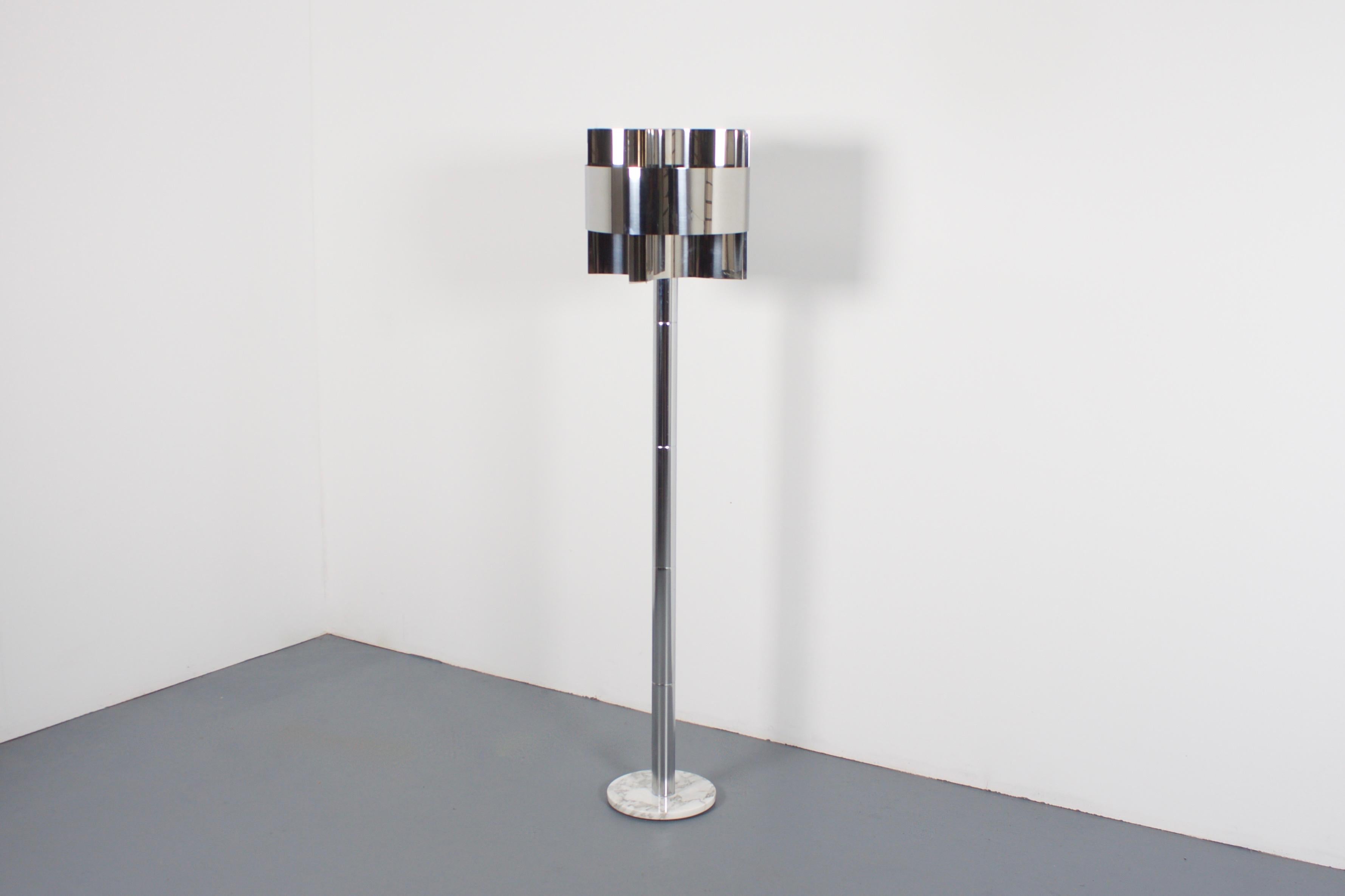 French 1970s Chrome and Marble Floor Lamp Attributed to Pierre Cardin For Sale