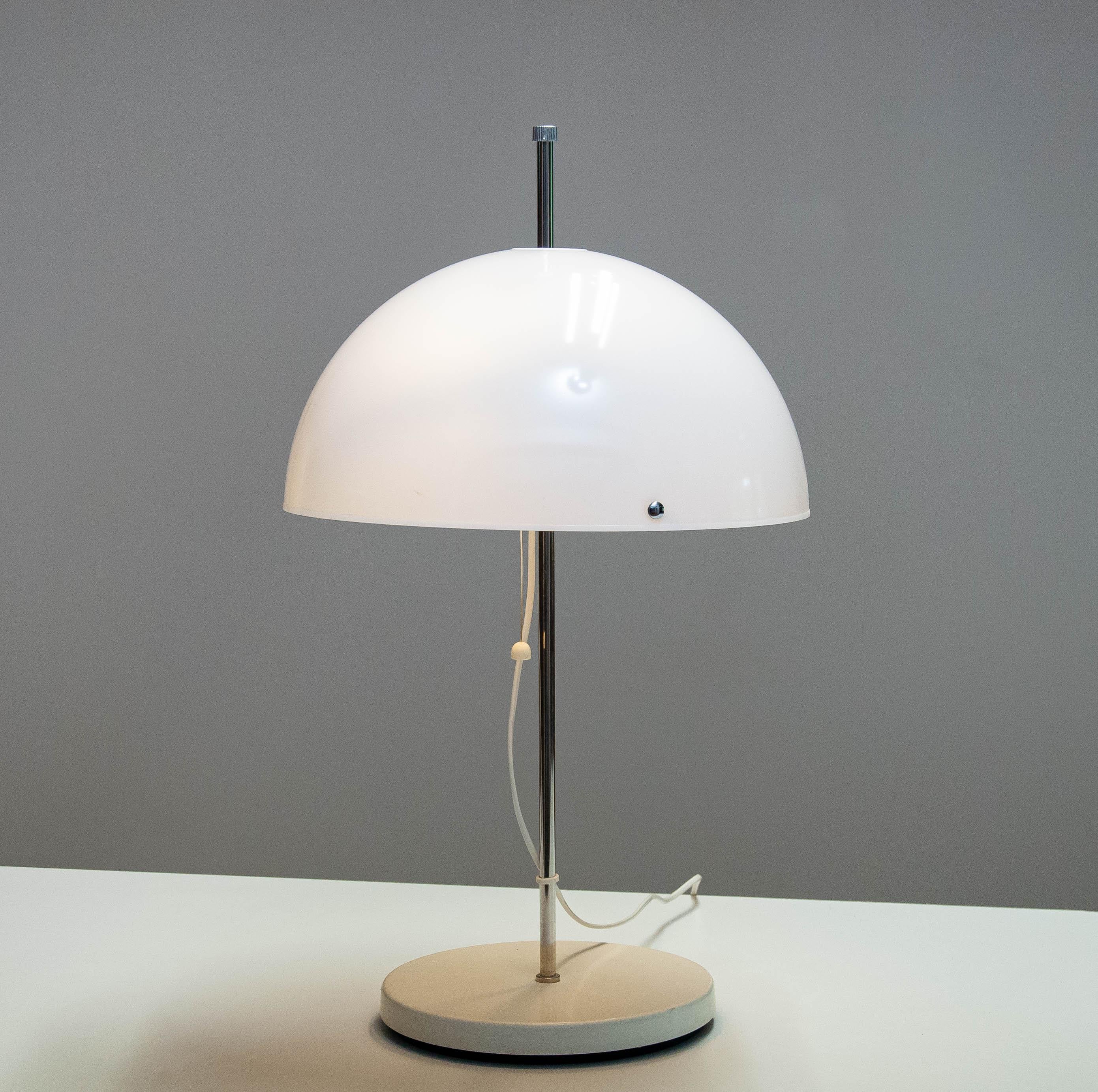 Modern 1970s Chrome and White Acrylic Mushroom Table Lamp Made by Fagerhult Sweden For Sale