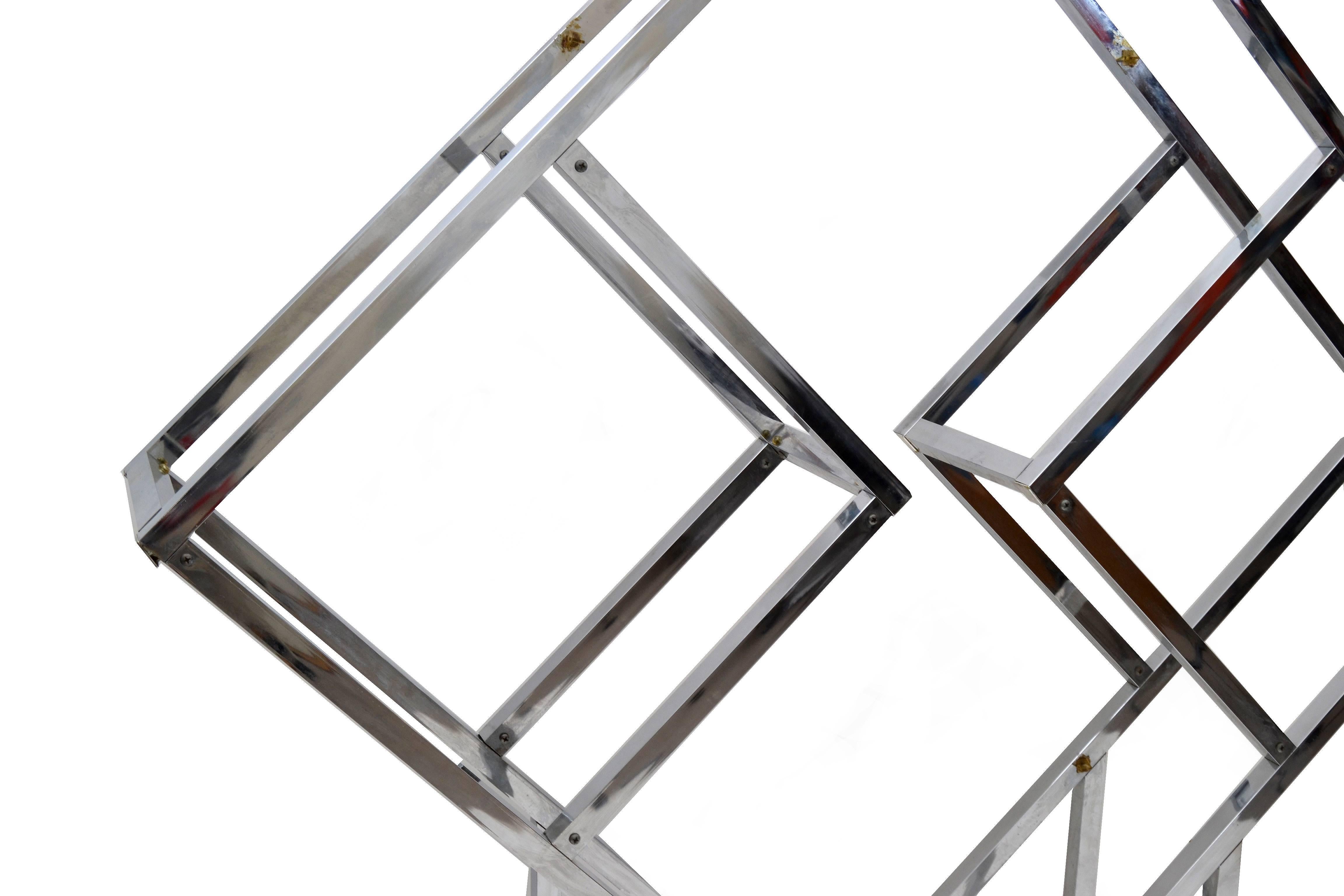 Milo Baughman Style Vintage chrome geometric diamond shaped étagère.
The glass shelves will be custom-made prior shipping.
Mid-Century Modern Classic Design for plenty of storage space.
 