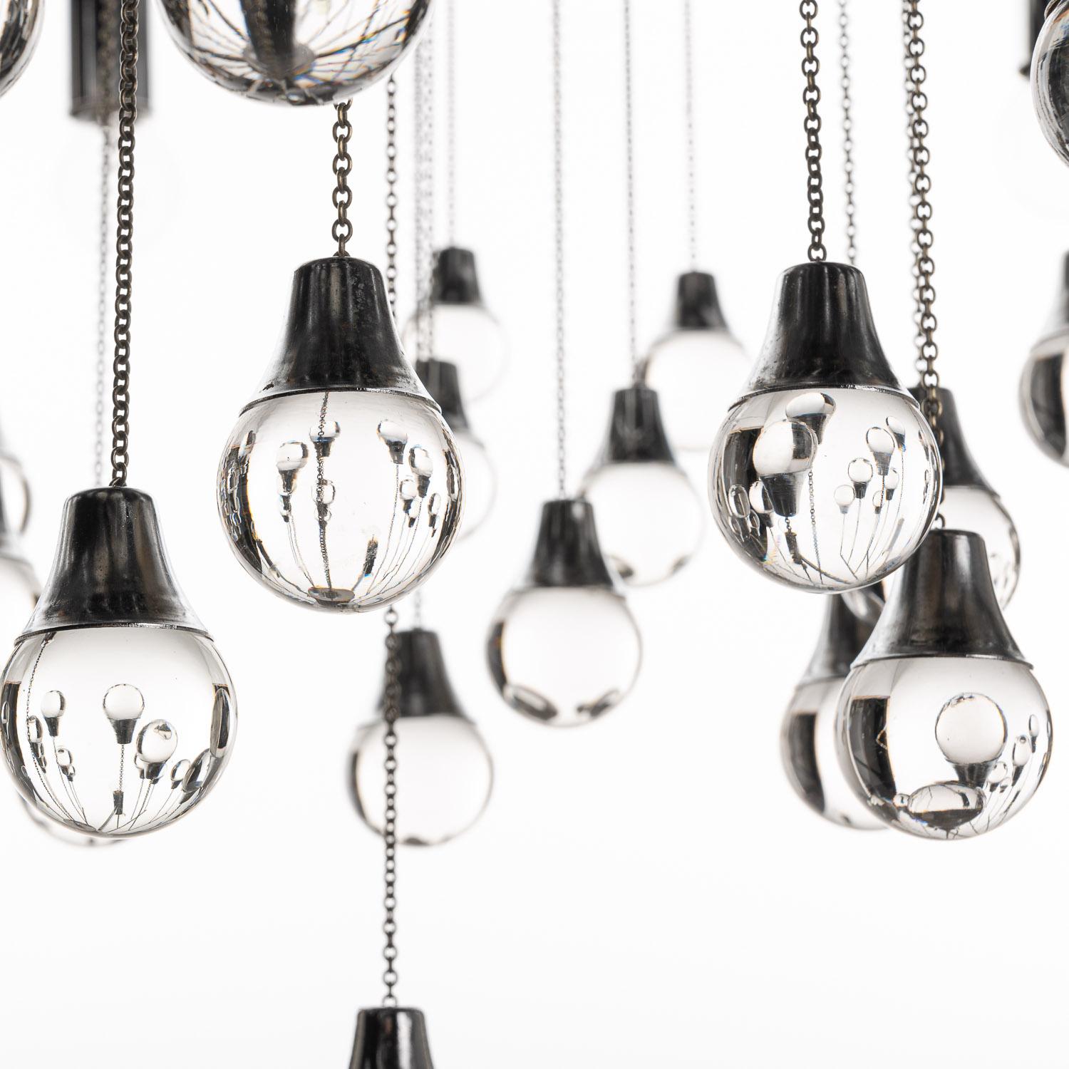 Lustre en chrome et verre des années 1970 par Gaetano Sciolari en vente 2