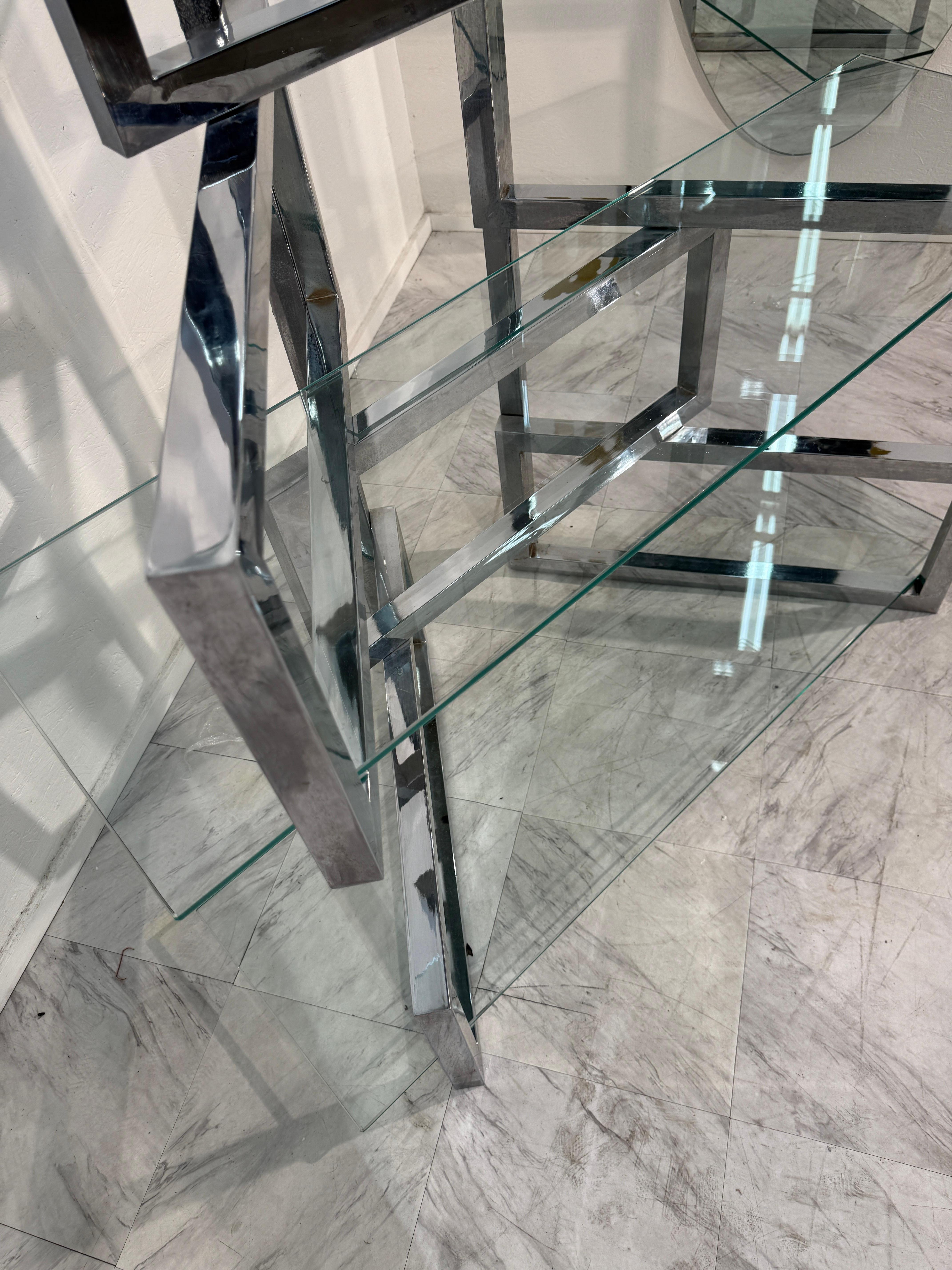 Fin du 20e siècle Étagère géométrique en chrome et verre des années 1970 en vente