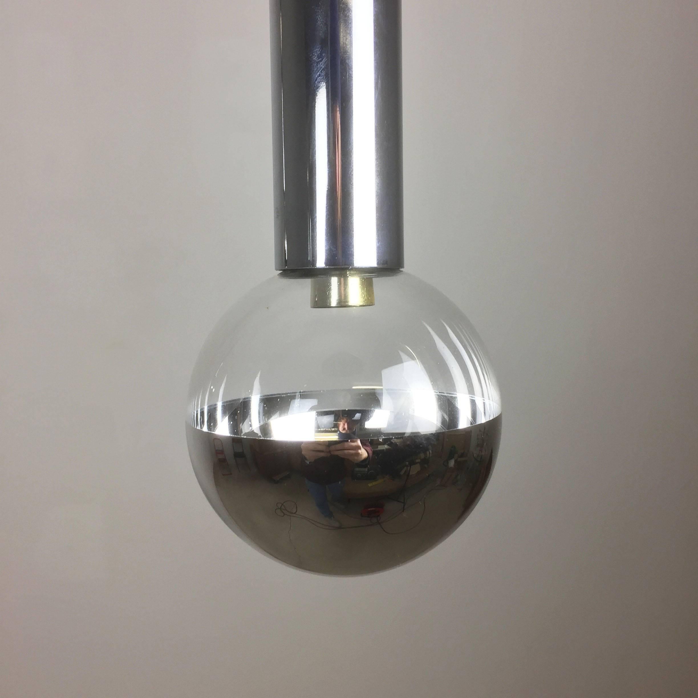 Chrom-Hängelampe aus den 1970er Jahren Glaslampe von Motoko Ishi für Staff Lights, Deutschland im Angebot 1