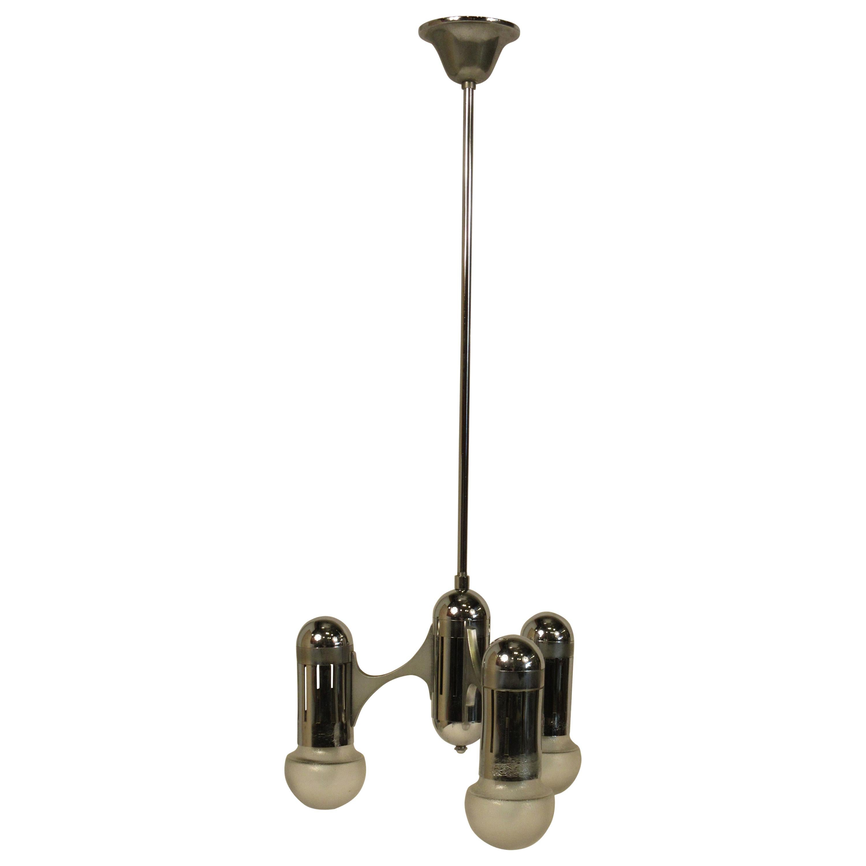 Luminaire de style ère de la machine chromé des années 1970