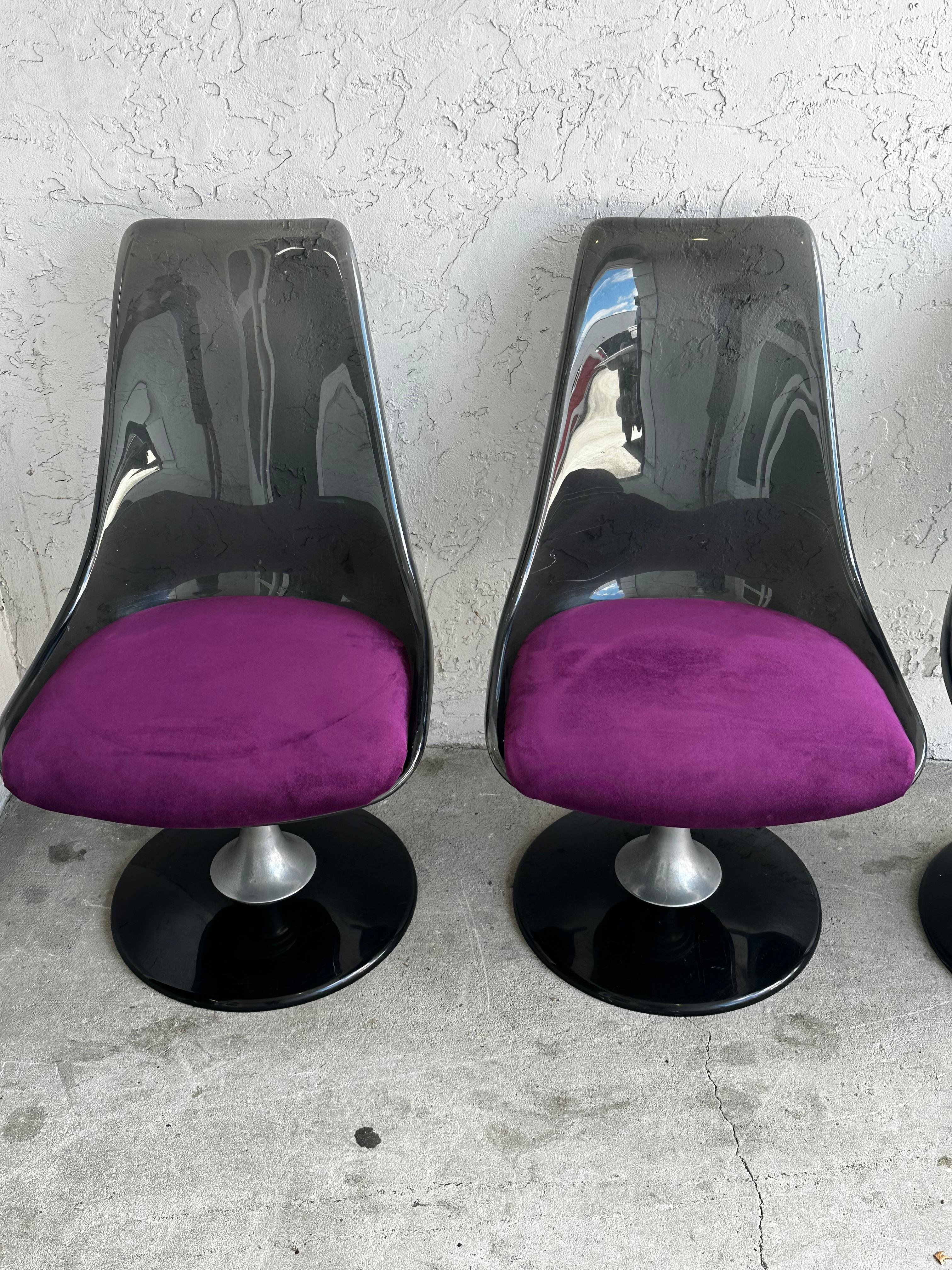 1970s Chromecraft Smoked Lucite Tulip Chairs Dining Table, Set of 5 For Sale 3