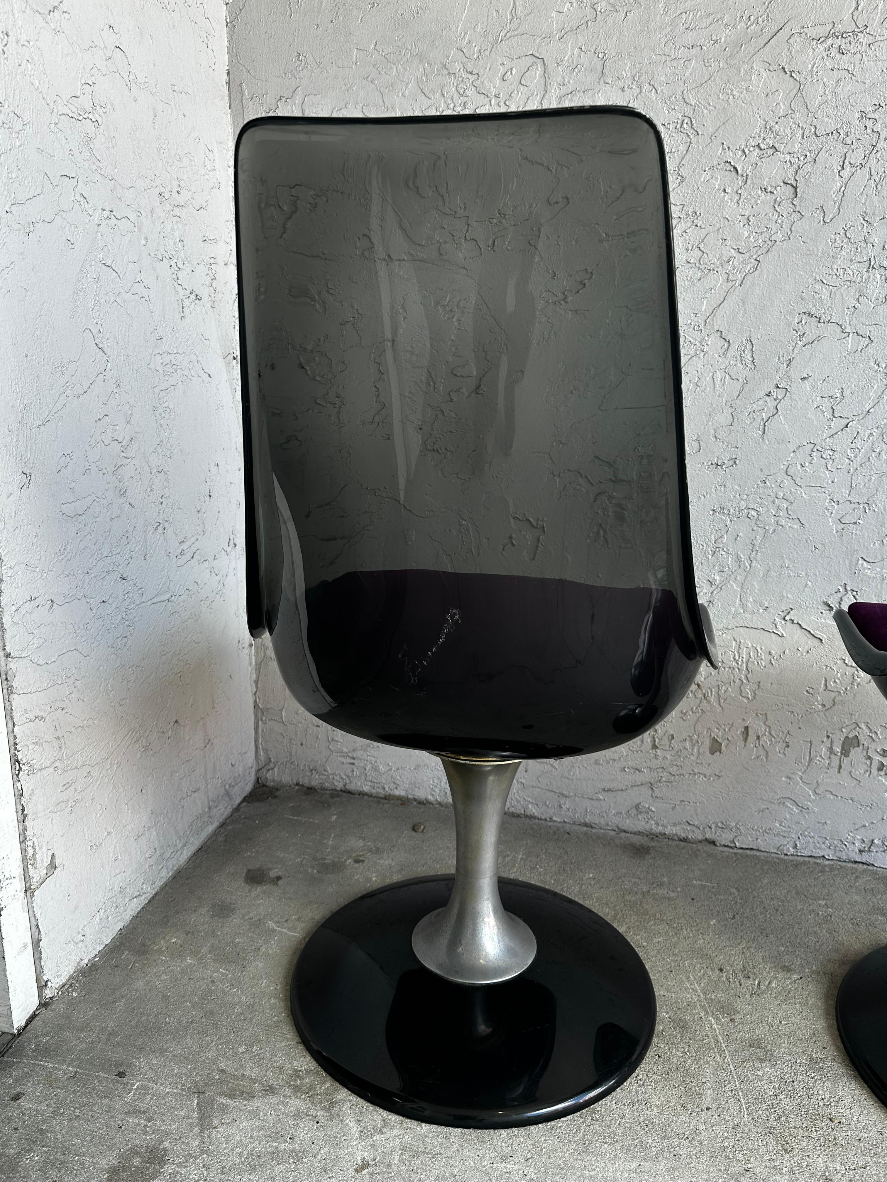 1970s Chromecraft Smoked Lucite Tulip Chairs Dining Table, Set of 5 For Sale 5