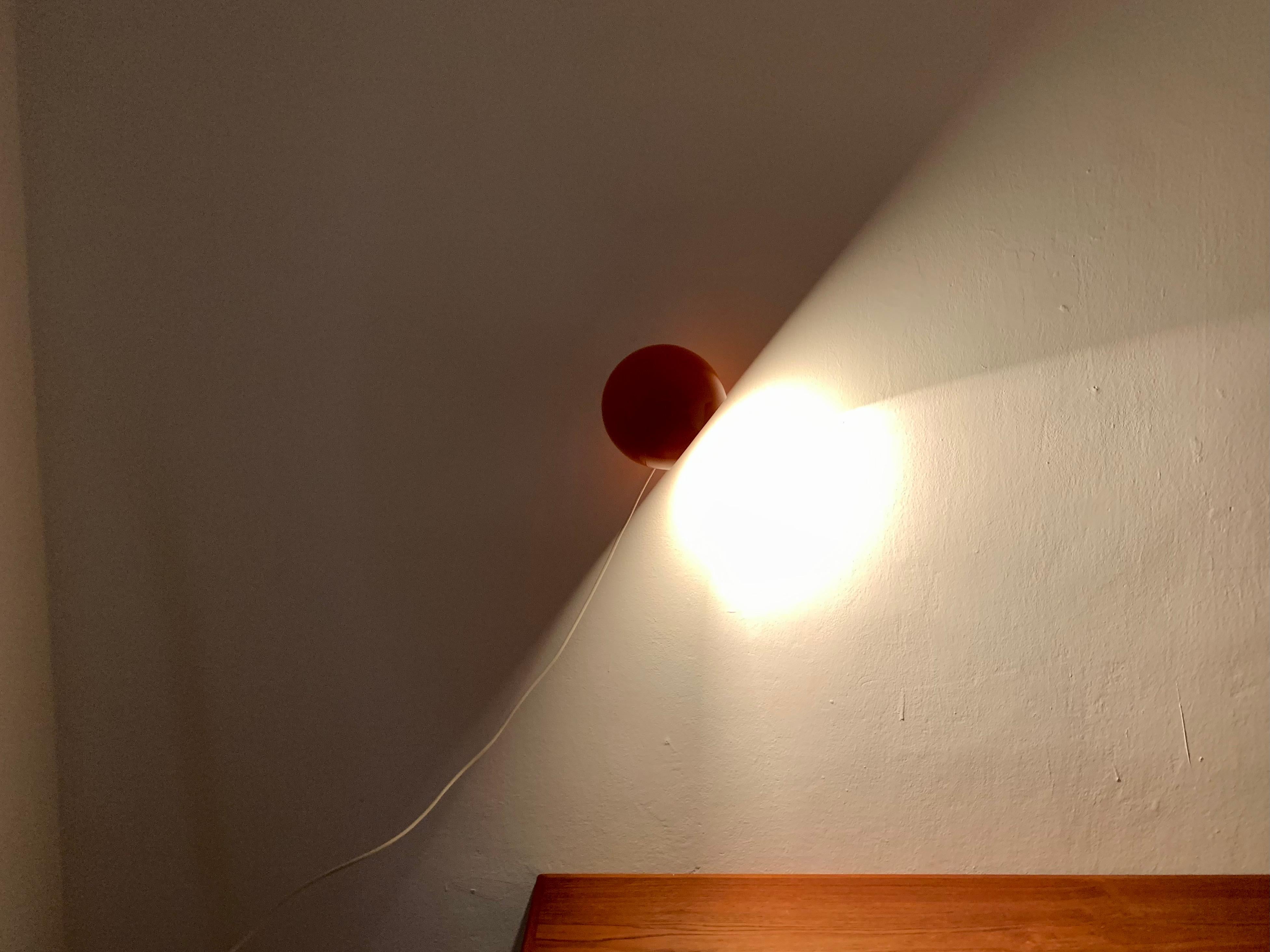 Lampada da parete A Space degli anni '70 di Cosack in vendita 2