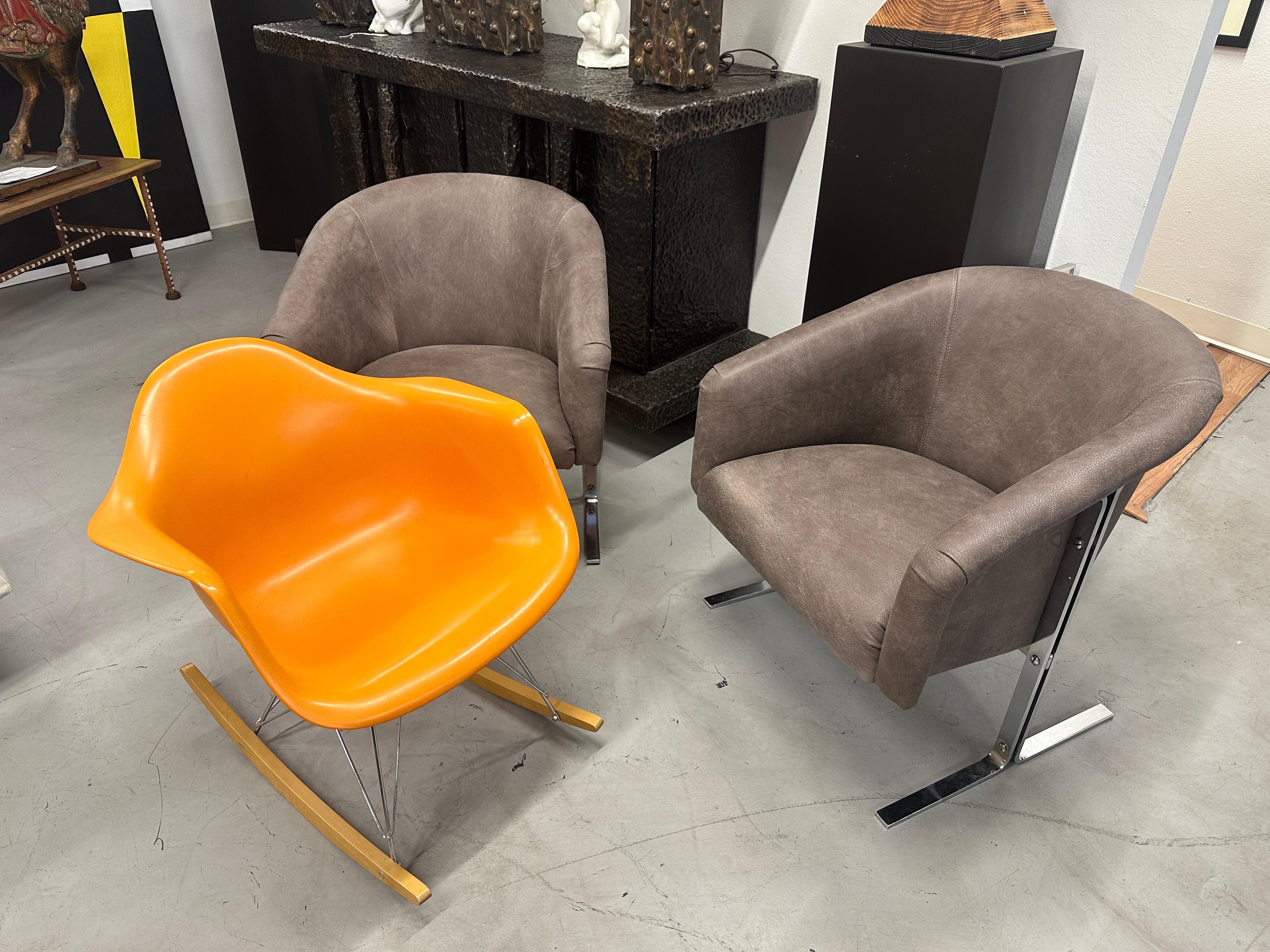 1970s Chromed Steel Leather Chairs For Sale 13