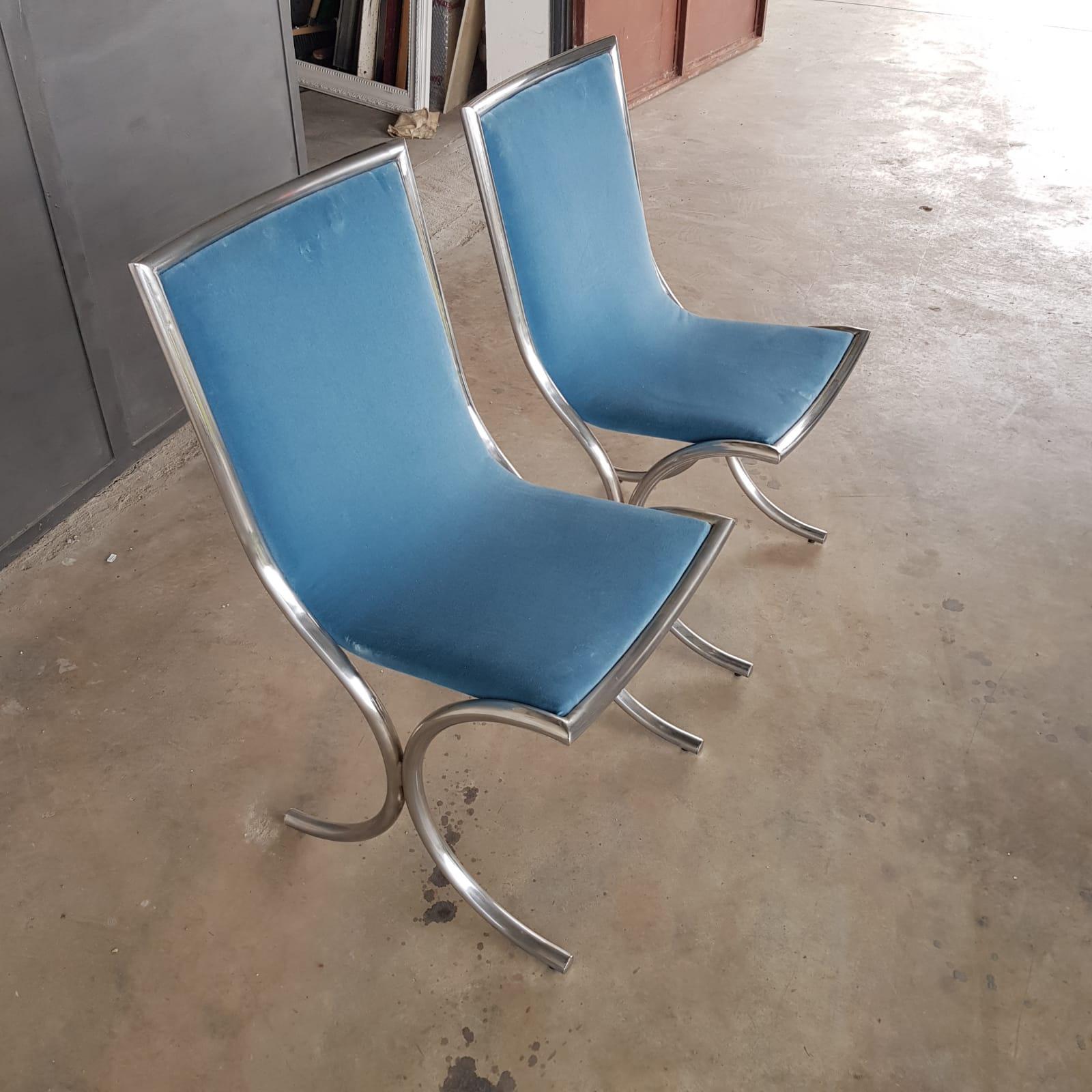 Modern 1970s Chromed Steel Light Blue Velvet Chairs, Set of 2  For Sale