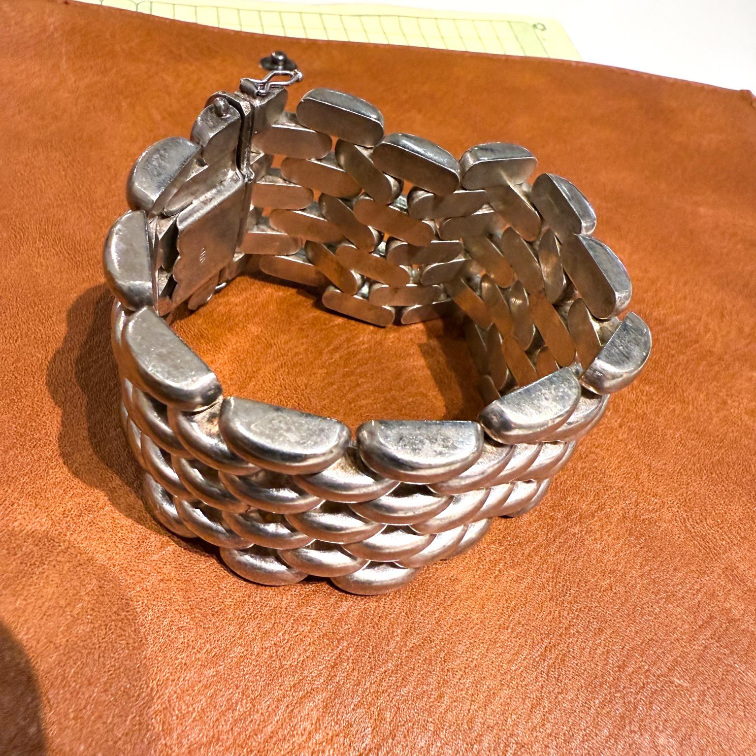 1970s Chunky Wide Link Sterling Silver Bracelet For Sale 2