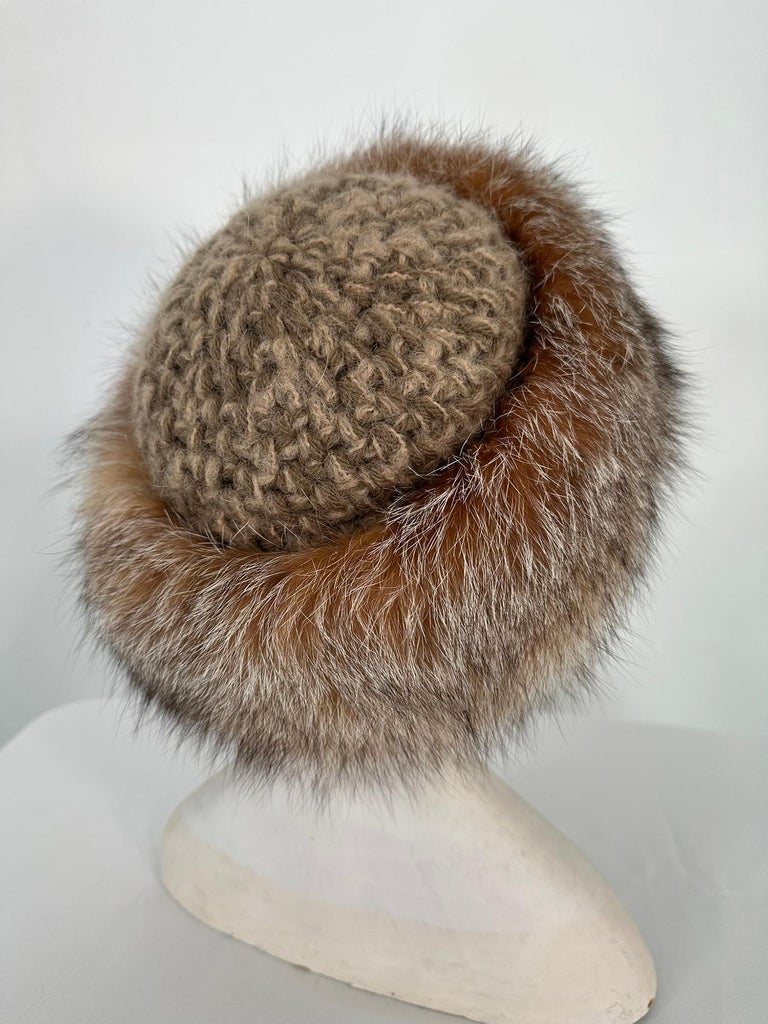 1970s Chunky Wool Knit Hat with Fox Fur trim at 1stDibs display picture 2