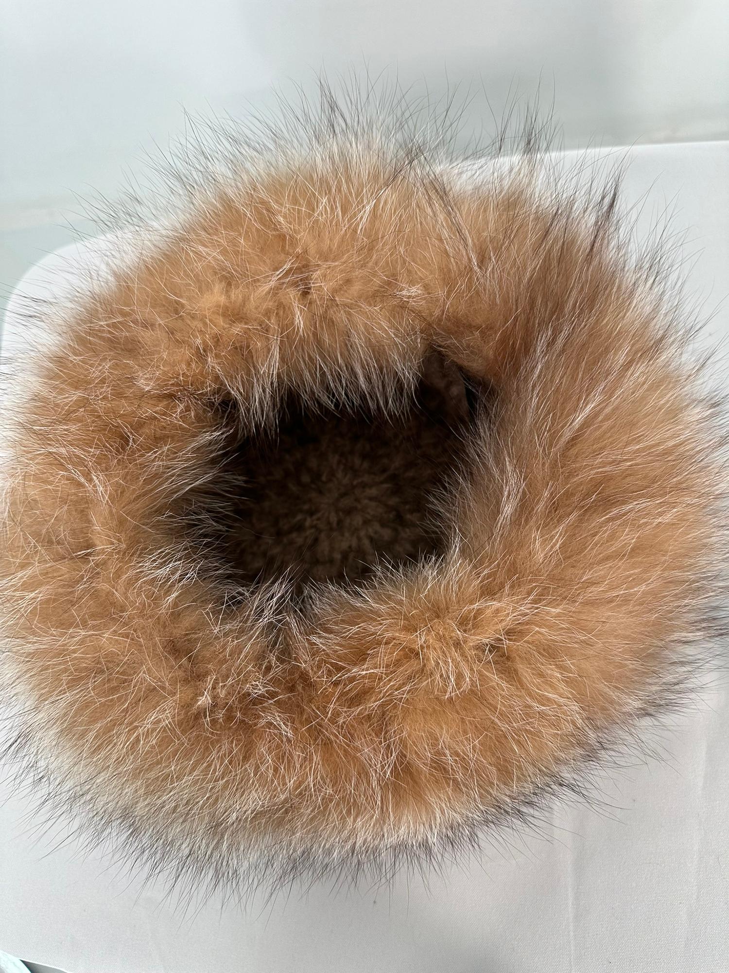 1970s Chunky Wool Knit Hat with Fox Fur trim 3