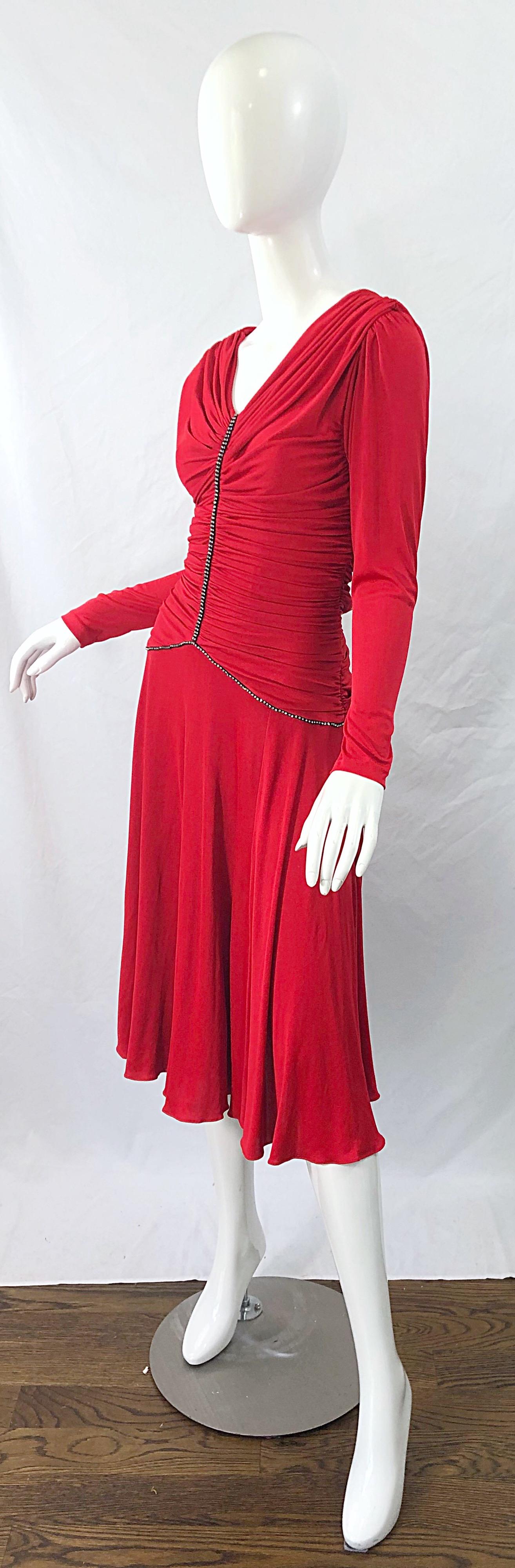 1970er Claraluna Original 70er Jahre Vintage Lippenstift Rot Strass Slinky Jersey Kleid im Angebot 1