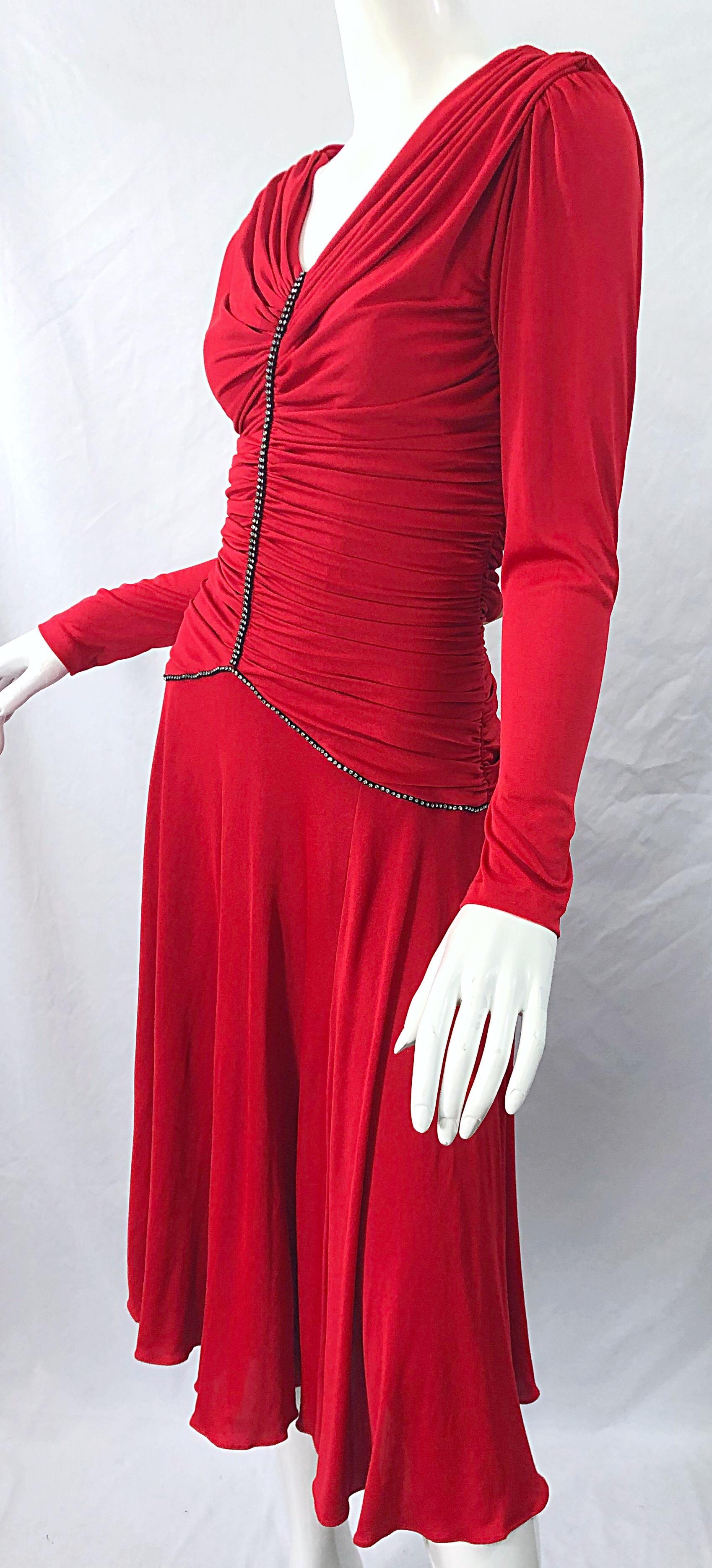1970er Claraluna Original 70er Jahre Vintage Lippenstift Rot Strass Slinky Jersey Kleid im Angebot 5