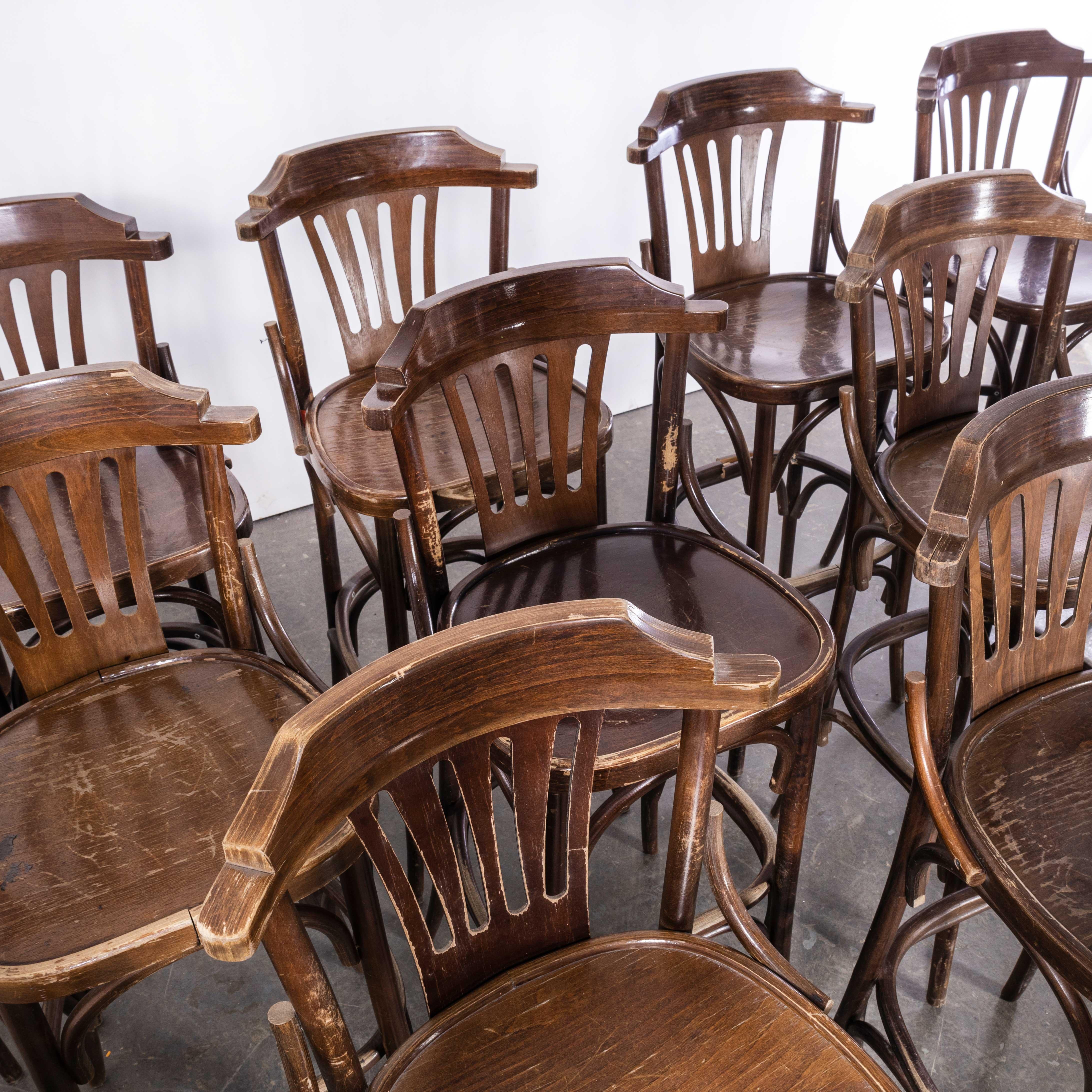 Sillas de bar clásicas de madera curvada con respaldo alto y brazos de los años 70 - Varias cantidades disponibles Madera curvada