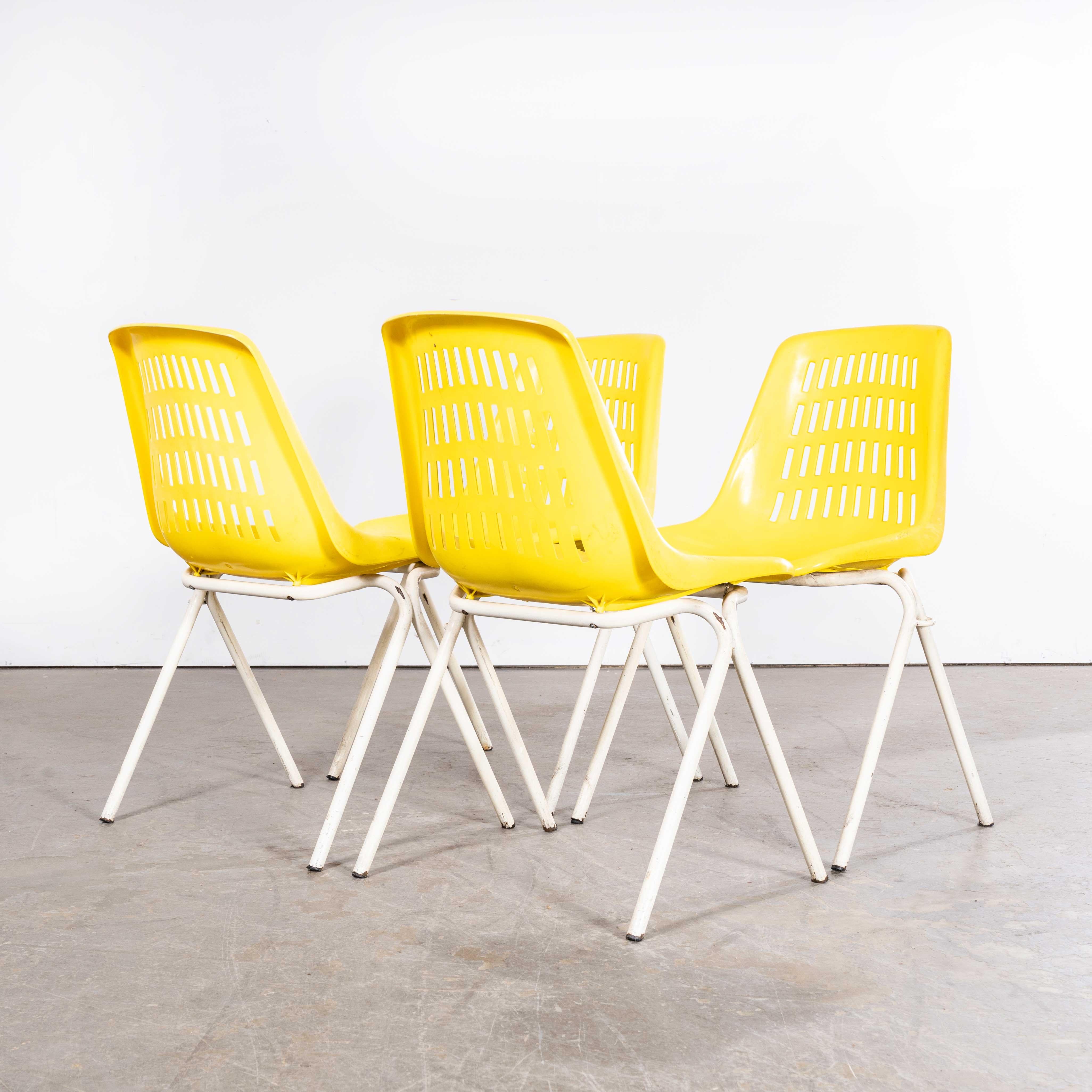 1970's Classic Yellow Stacking Italian Bar Dining Chairs - Set Of Four en vente 5