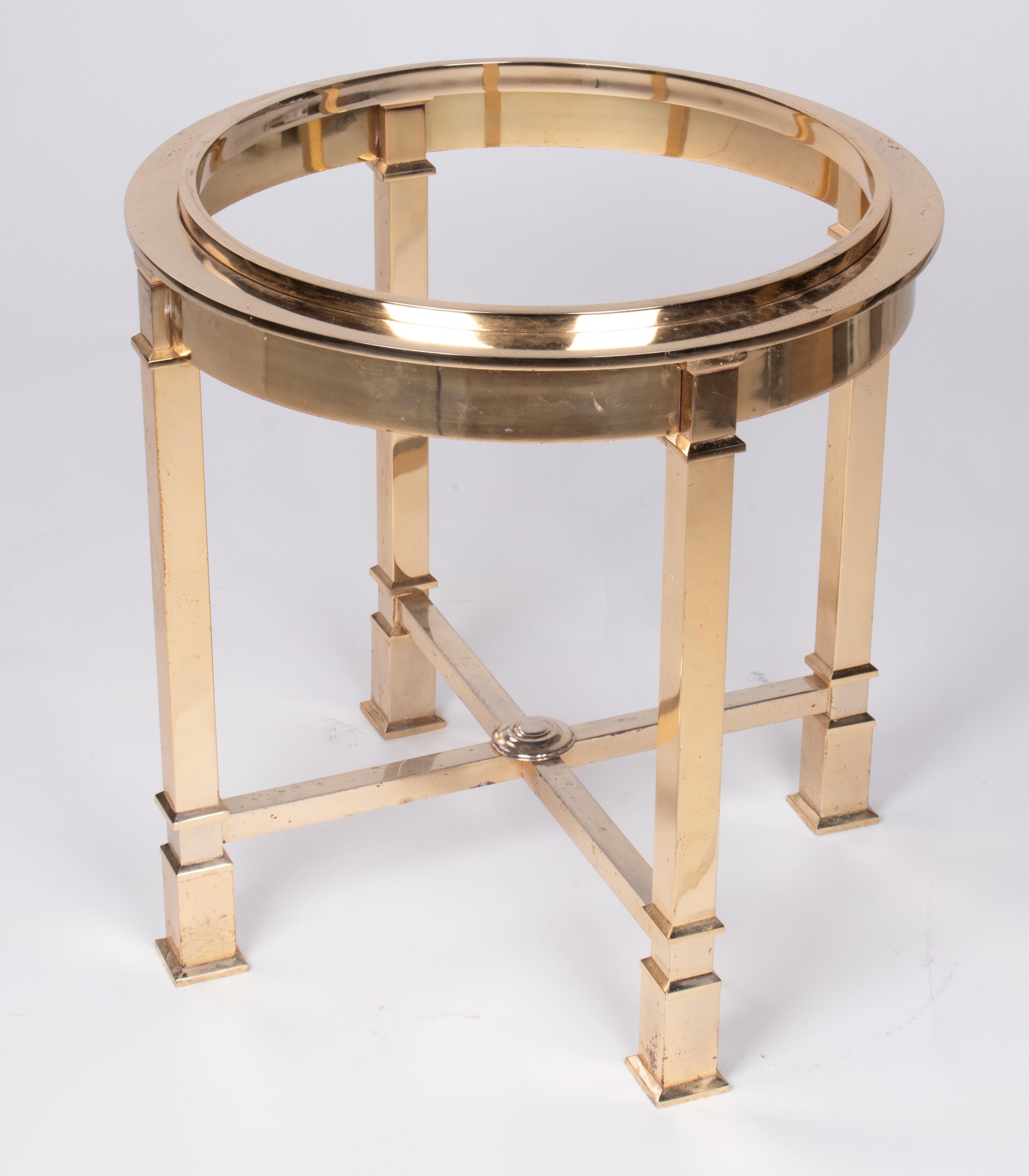 20th Century 1970s Classical Italian Design Gilded Brass Round Auxiliary Table