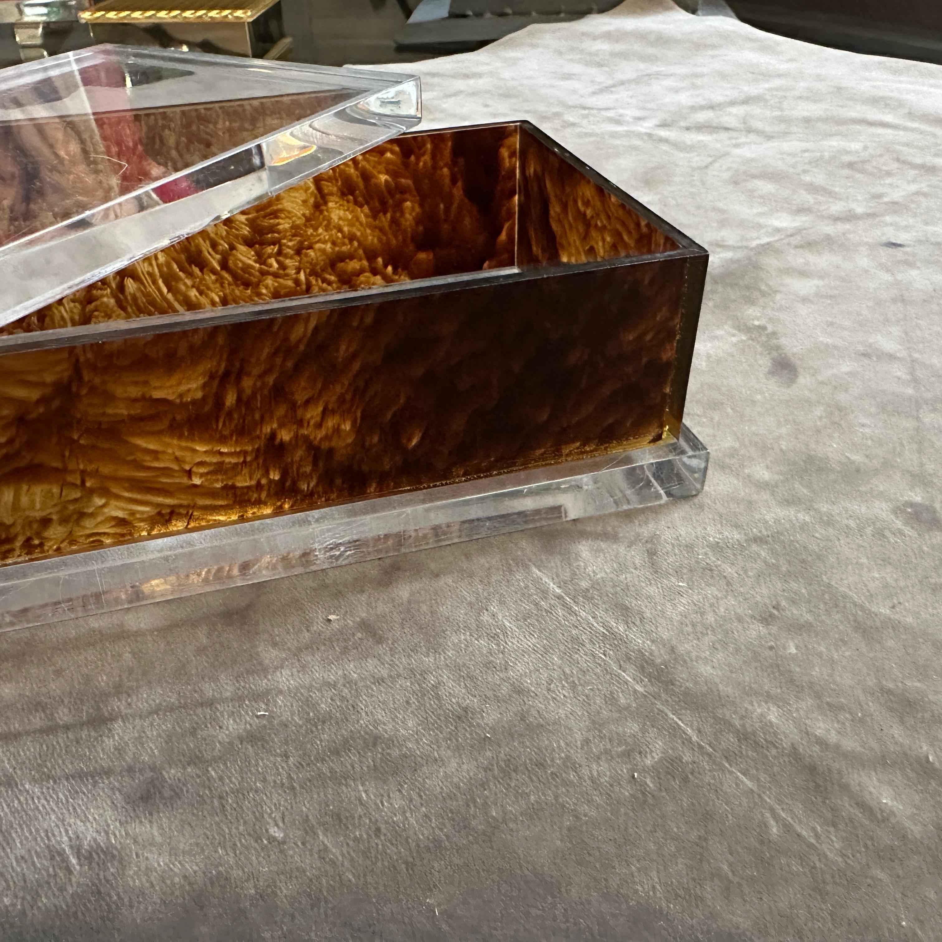 Mid-Century moderno 1970s Clear and Faux Tortoiseshell Lucite Vanity Box in the manner Of Dior Home in vendita