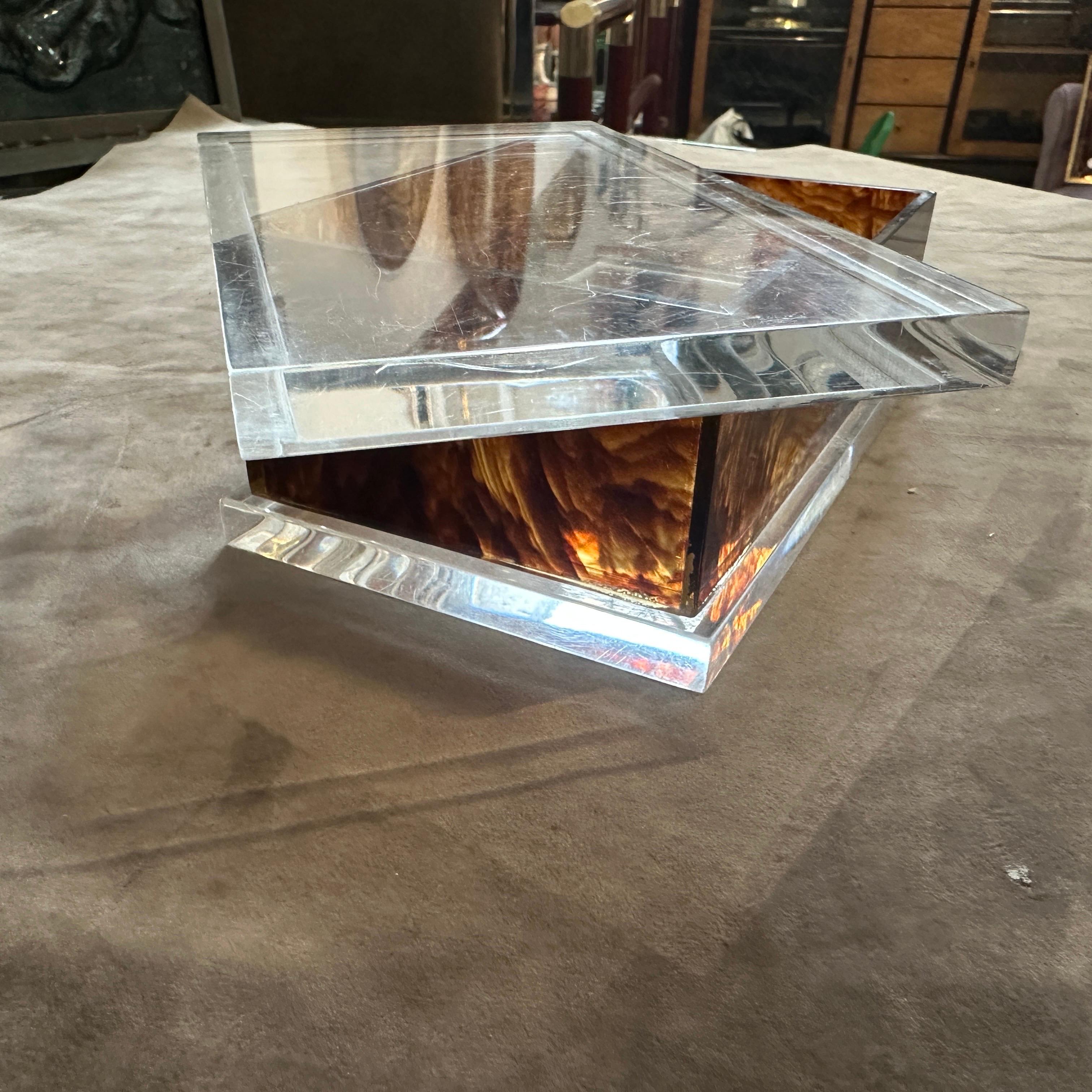XX secolo 1970s Clear and Faux Tortoiseshell Lucite Vanity Box in the manner Of Dior Home in vendita
